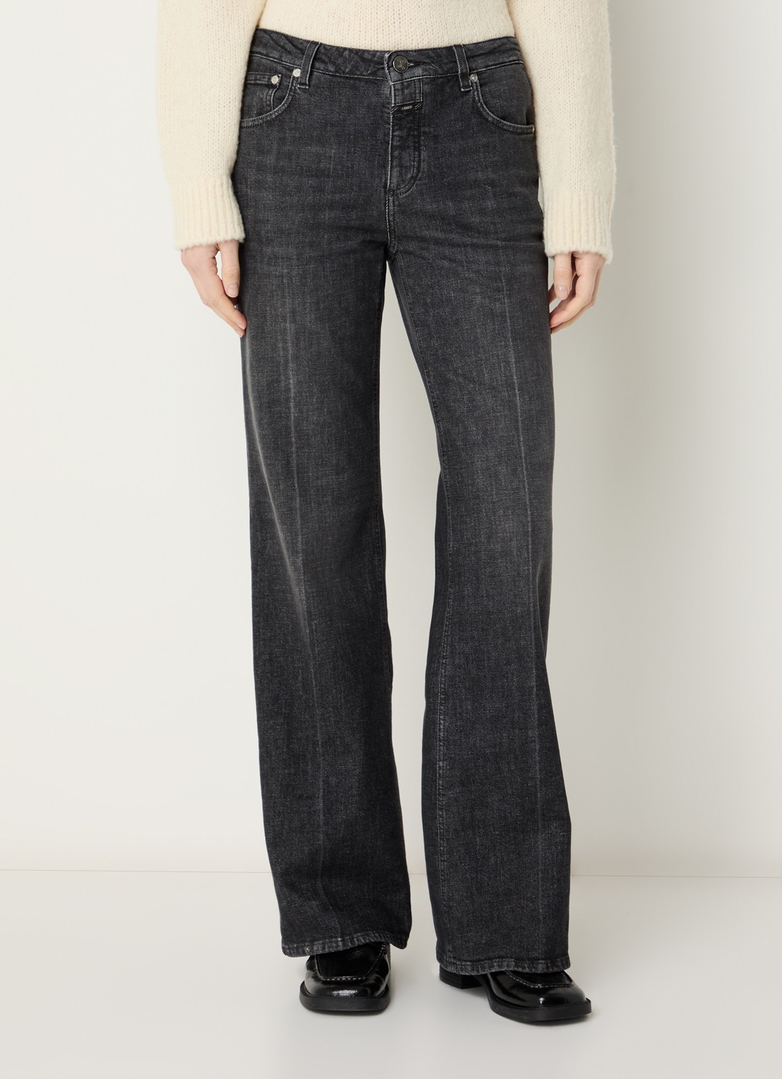 CLOSED Gillan mid waist straight leg jeans met gekleurde wassing - detail 3 donkergrijs