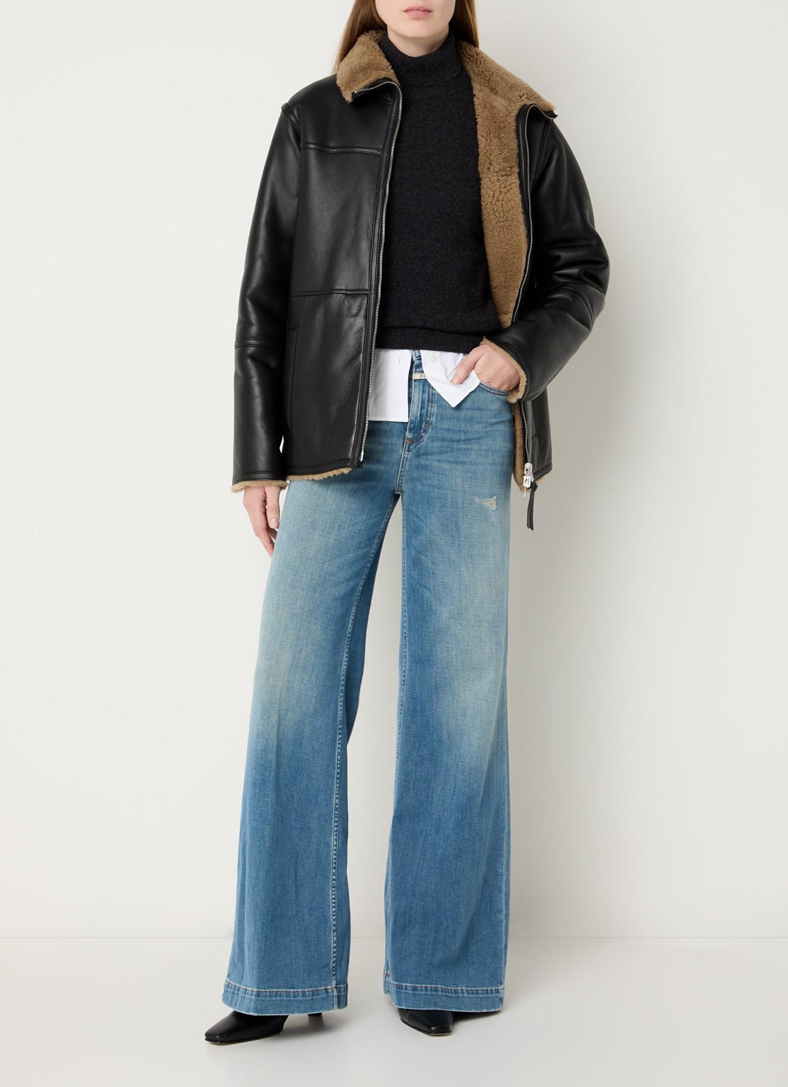 CLOSED Glow Up high waist flared jeans met lichte wassing - voorkant 5 indigo