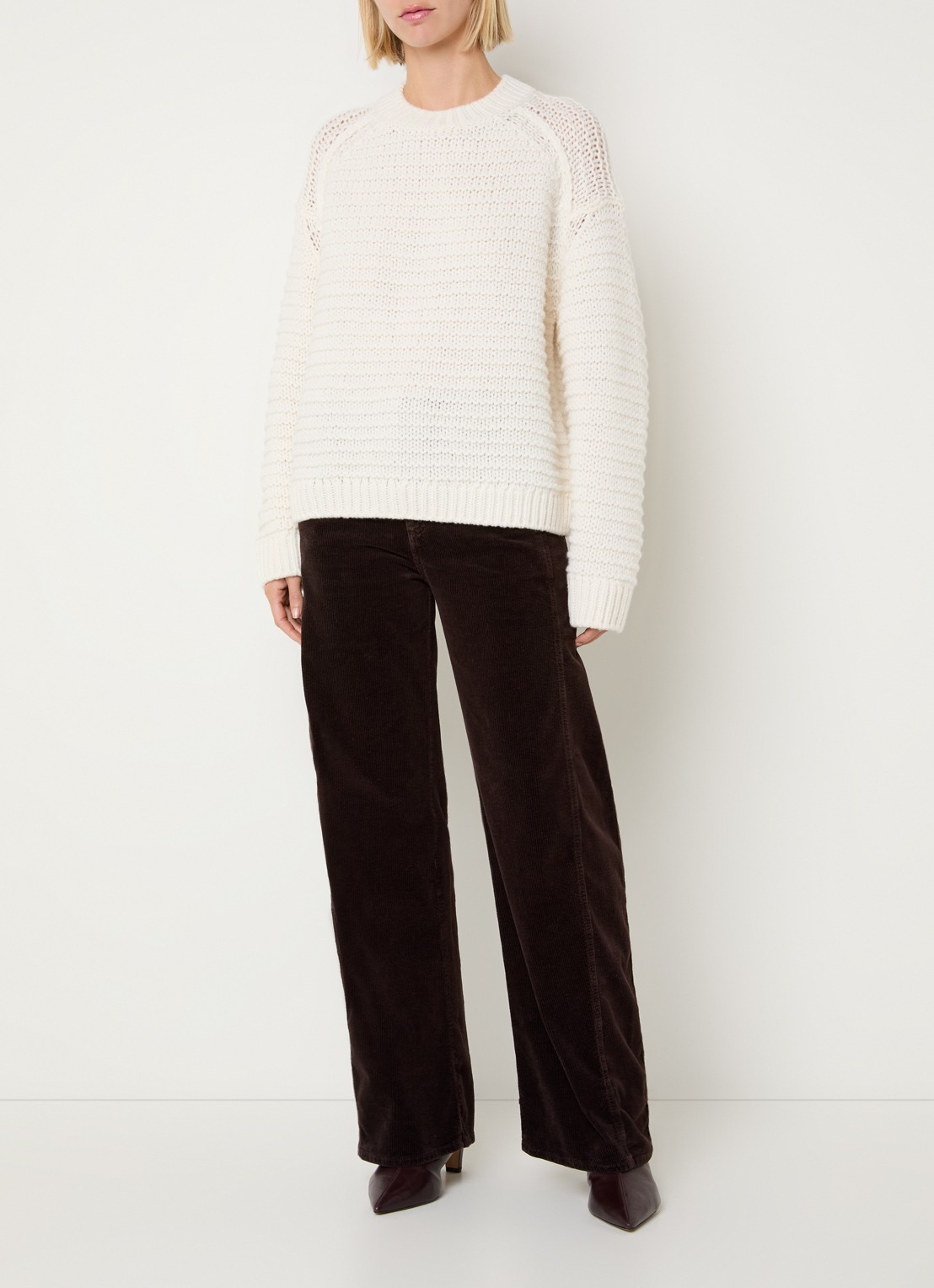 CLOSED High waist straight fit broek van corduroy met steekzakken - voorkant 4 aubergine