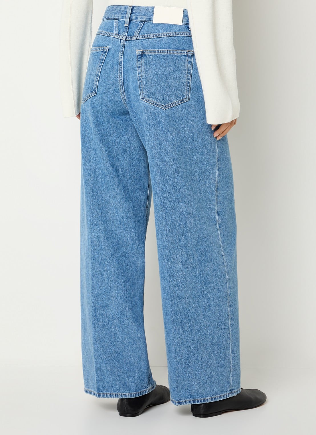 CLOSED Jayla cropped low waist wide fit jeans met medium wassing - achterkant 5 jeans