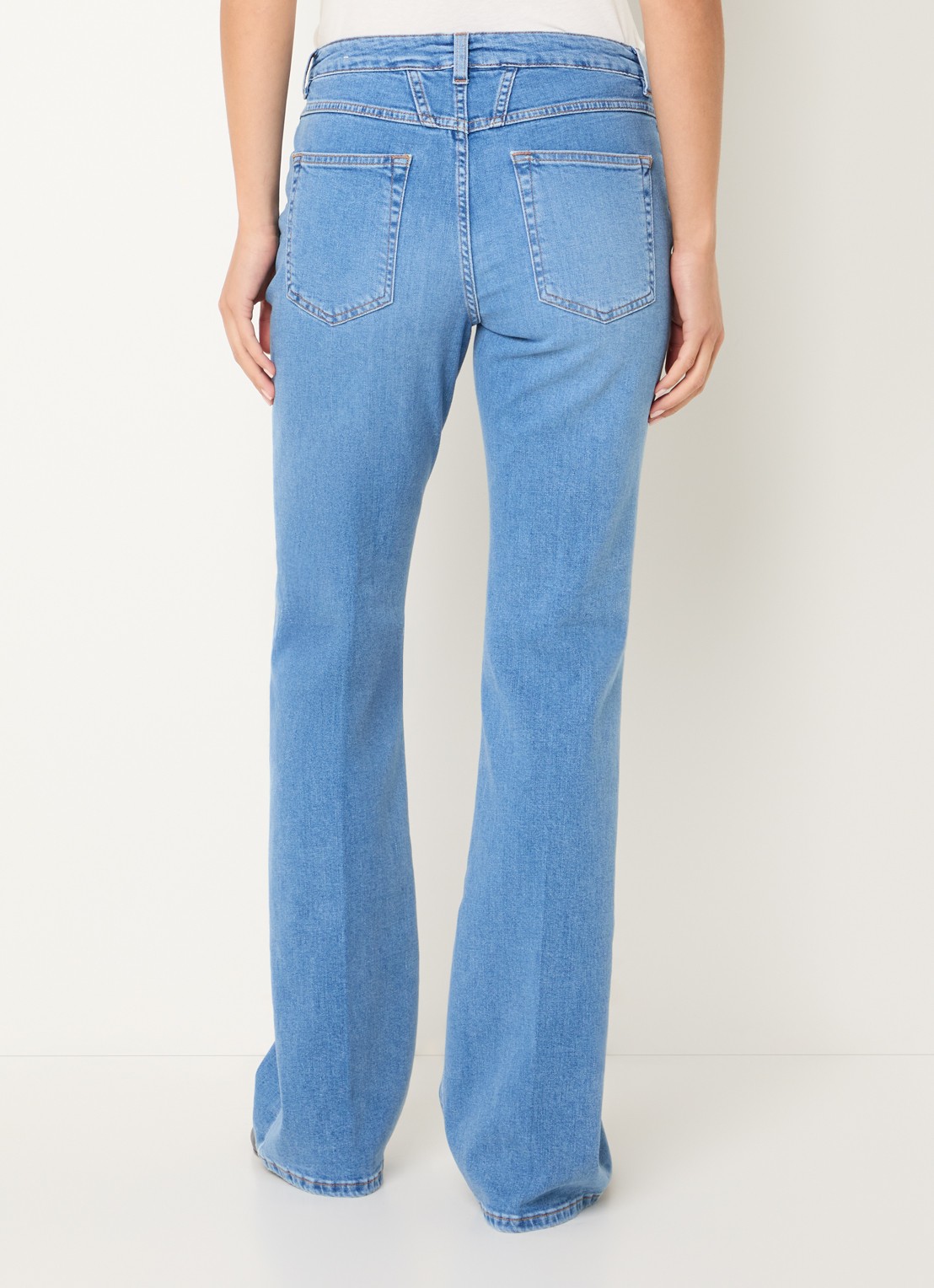 CLOSED Jovanna high waist flared fit jeans met lichte wassing - achterkant 5 indigo