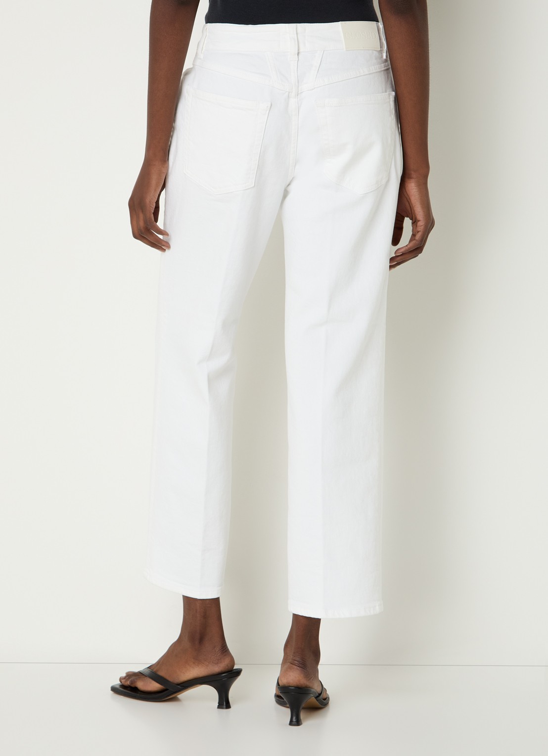 CLOSED Milo mid waist straight fit cropped jeans met gekleurde wassing - achterkant wit