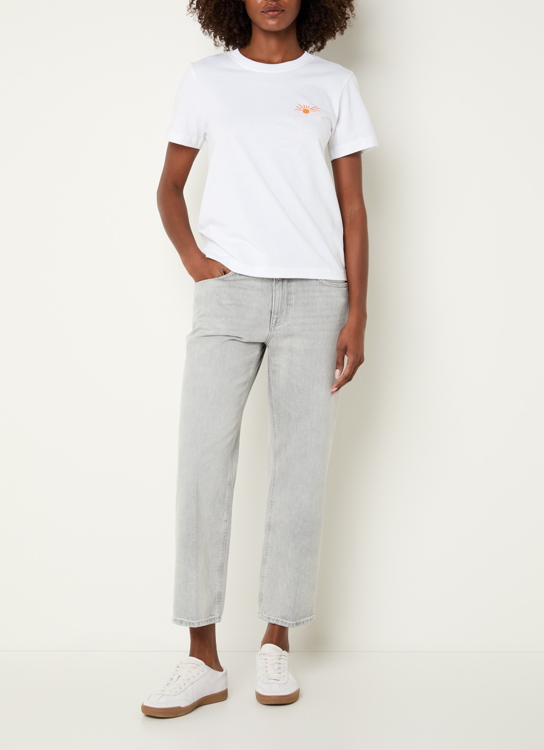 CLOSED Milo mid waist straight fit cropped jeans met gekleurde wassing  - voorkant 5 lichtgrijs