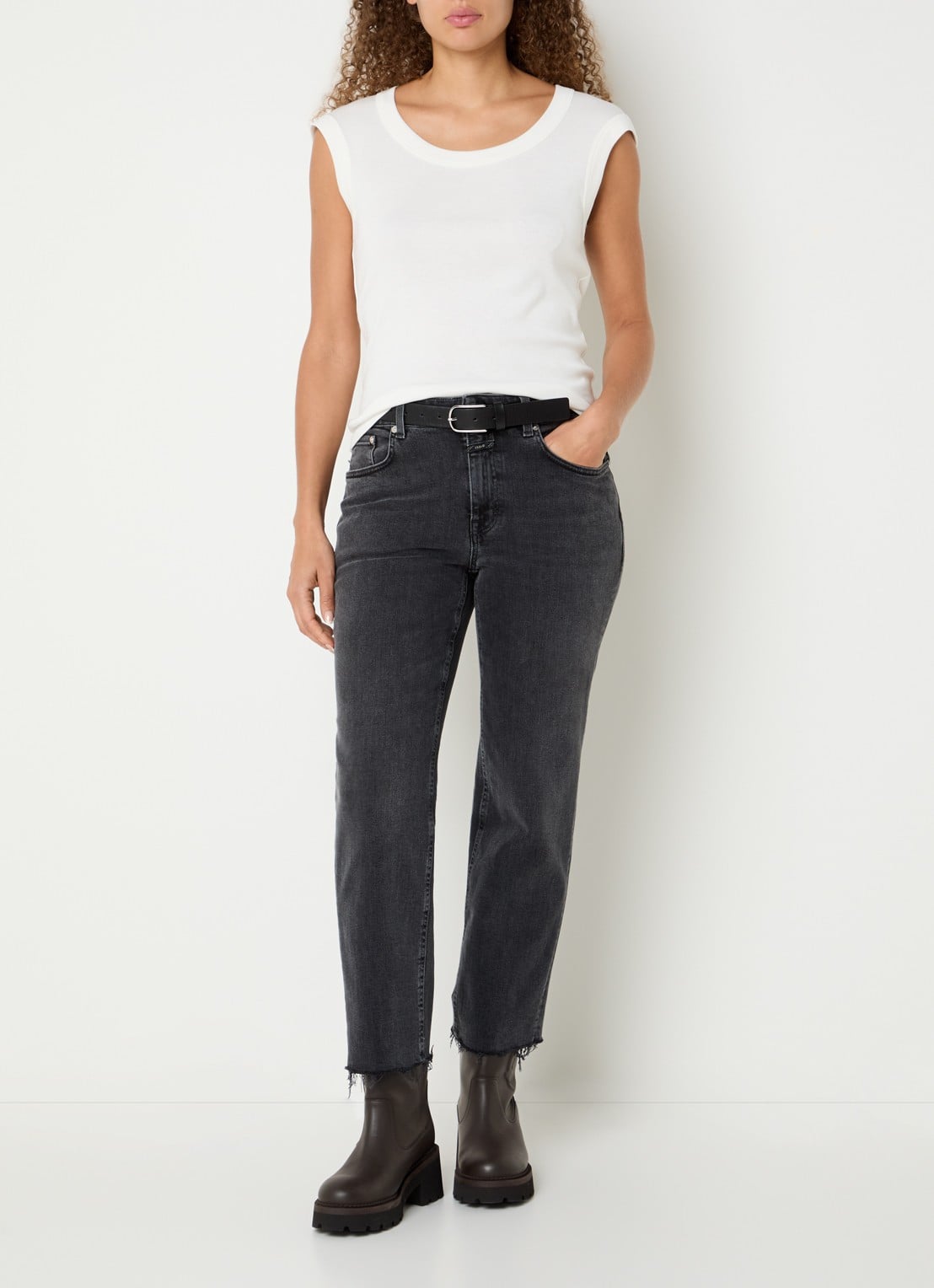 CLOSED Milo mid waist straight leg jeans met gekleurde wassing - voorkant 5 donkergrijs