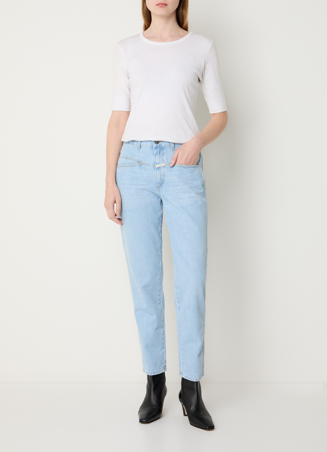CLOSED Pedal Pusher high waist tapered jeans met medium wassing - voorkant 3 indigo