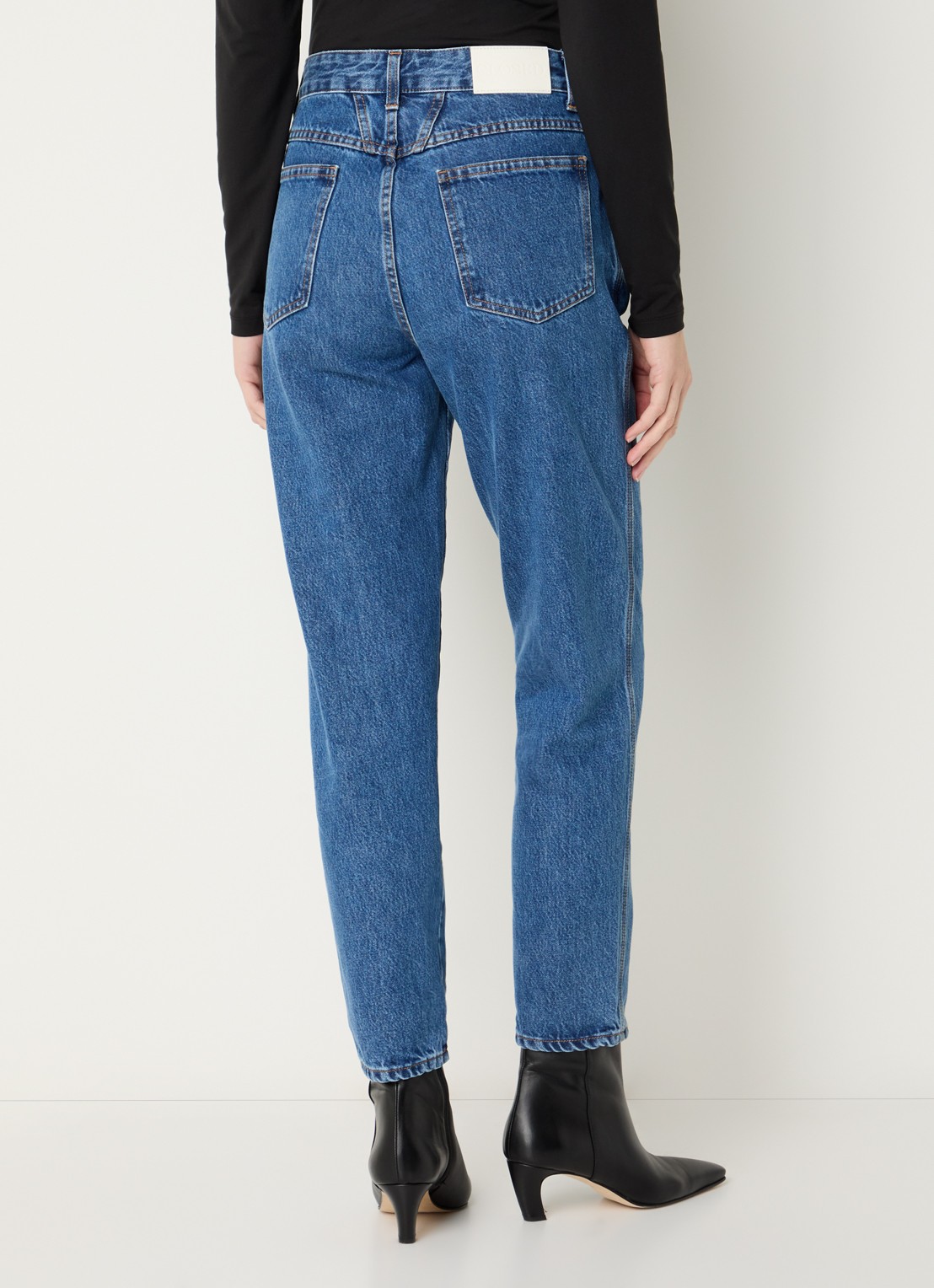 CLOSED Pedal Pusher high waist tapered jeans met medium wassing - achterkant 4 indigo