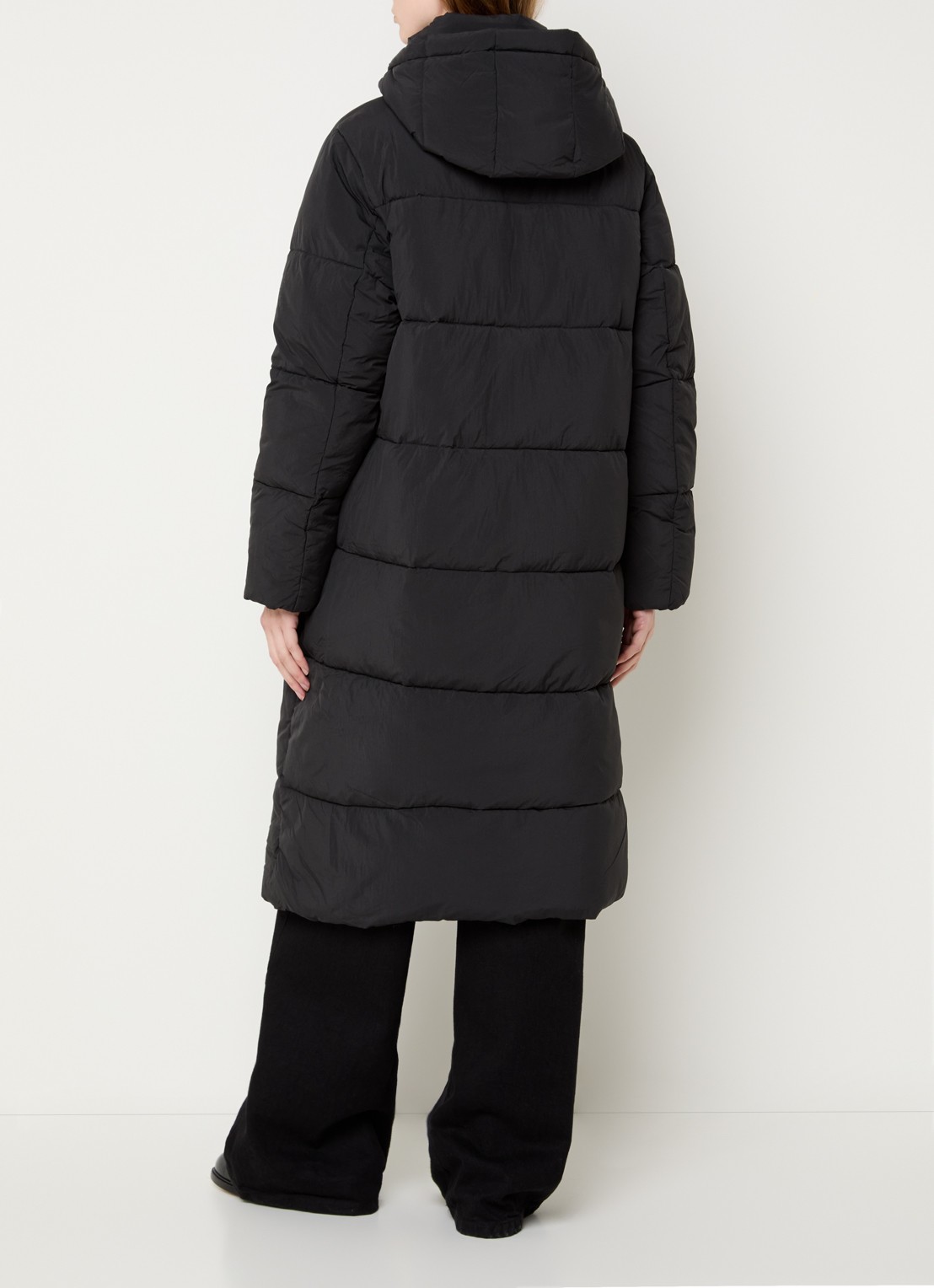 CLOSED Puffer jas met capuchon en ritszakken - achterkant zwart