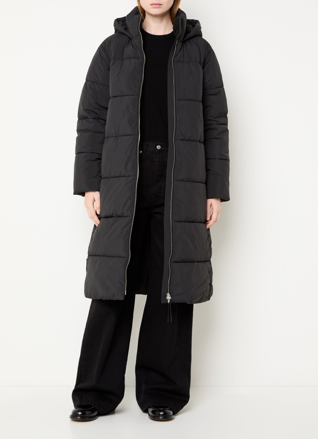 CLOSED Puffer jas met capuchon en ritszakken - voorkant 3 zwart
