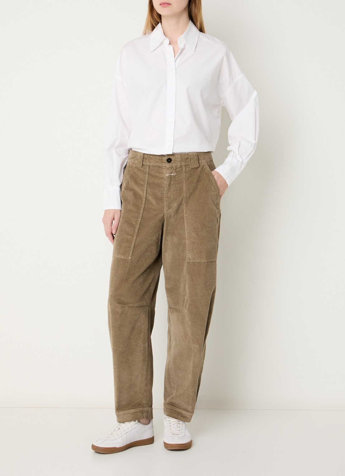 CLOSED Rhannon high waist cropped tapered fit broek van corduroy - voorkant 3 khaki