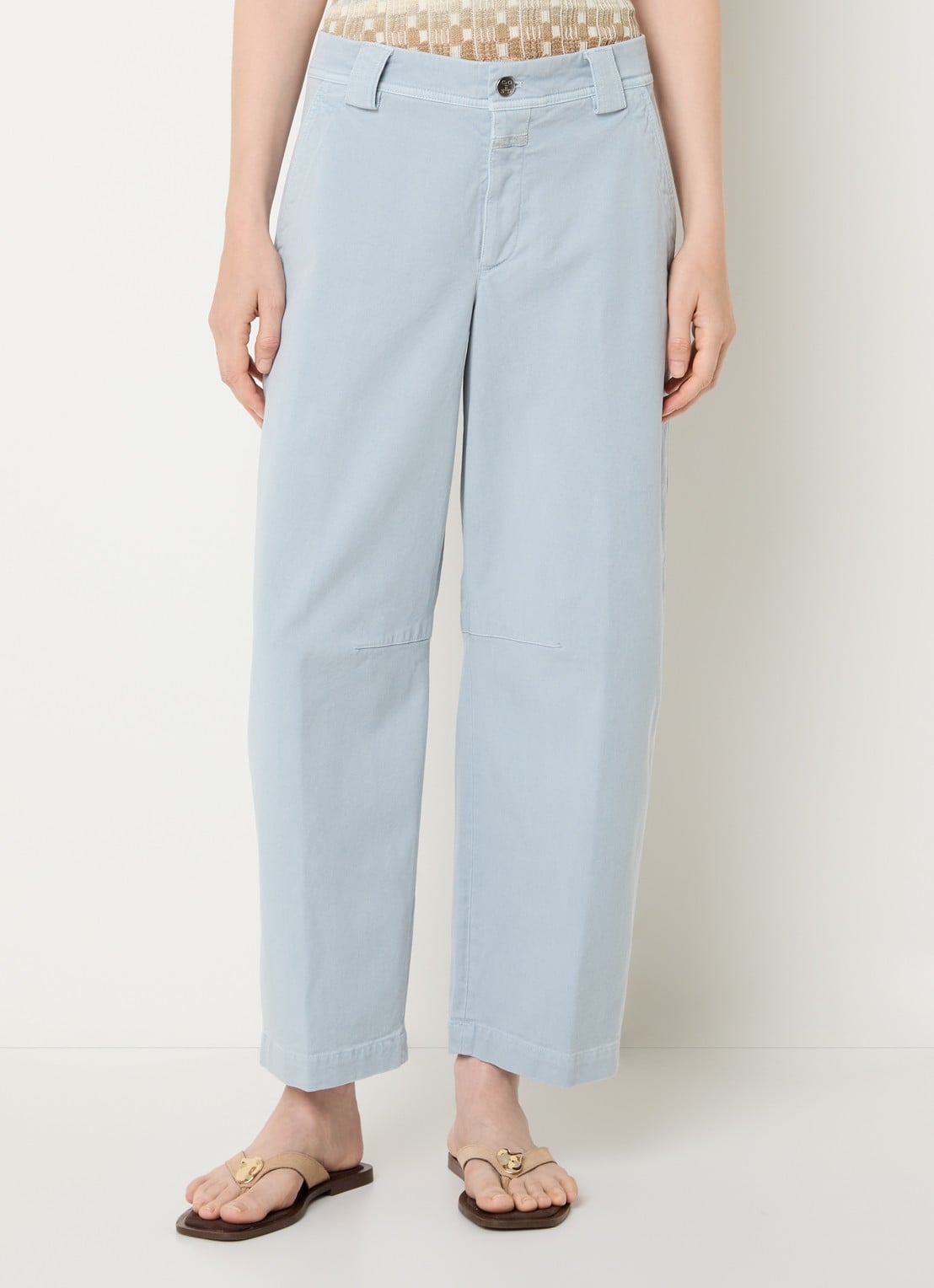 CLOSED Romi high waist straight leg jeans met lichte wassing - detail lichtblauw