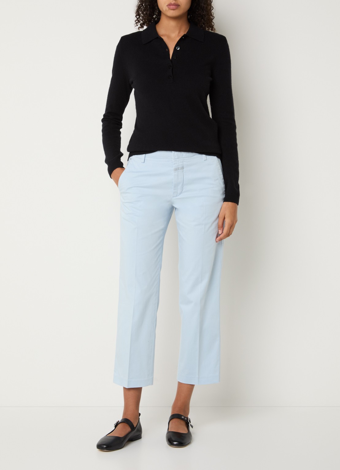 CLOSED Serandon high waist straight fit cropped chino met steekzakken - voorkant 2 lichtblauw