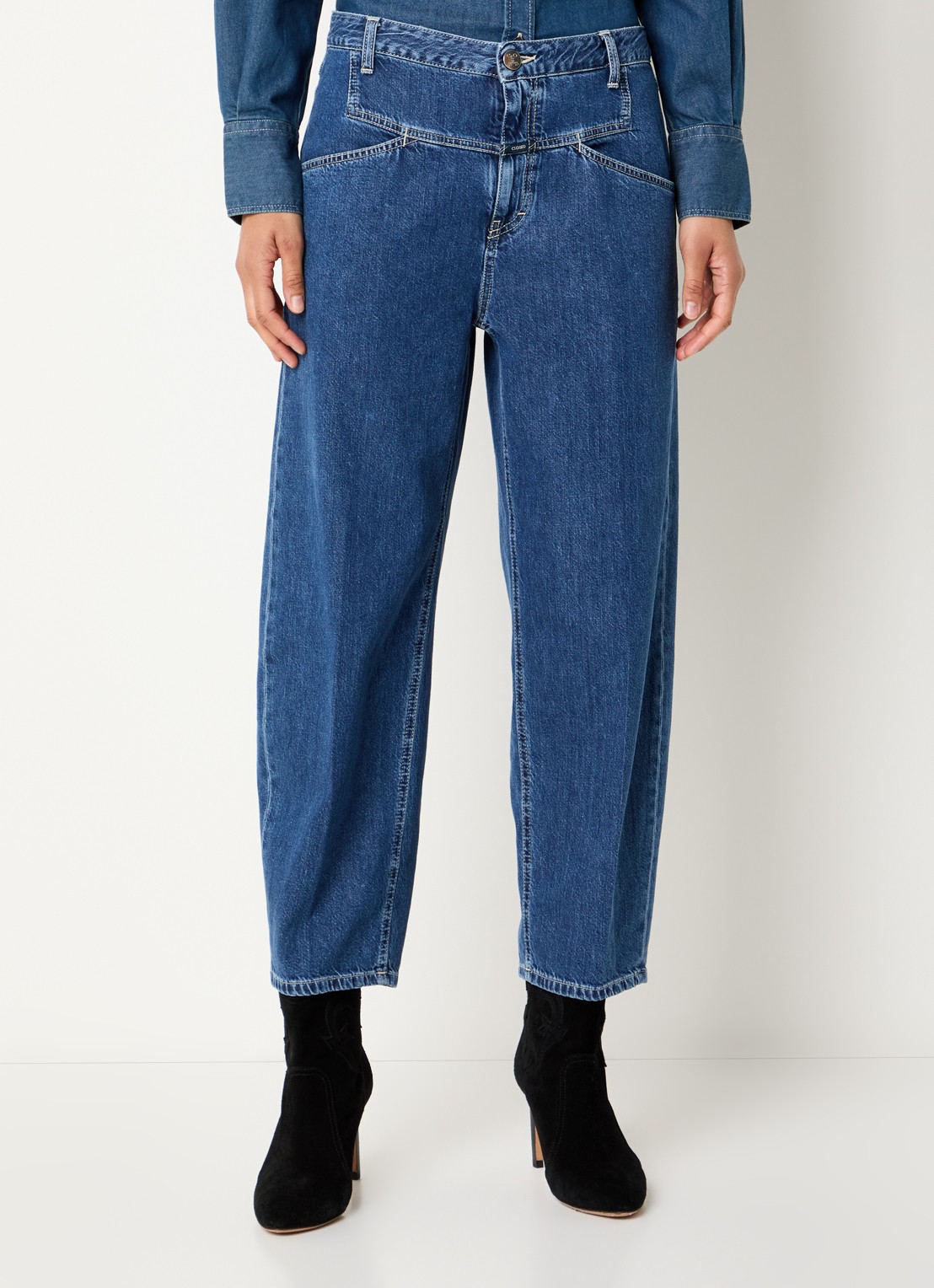 CLOSED Stover-X straight leg jeans met donkere wassing - detail indigo