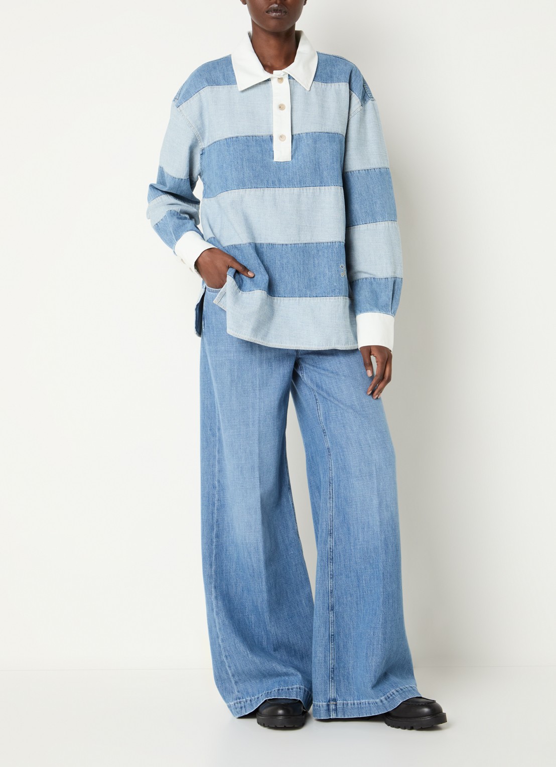CLOSED Top van denim met polokraag en streepprint - voorkant 3 lichtblauw