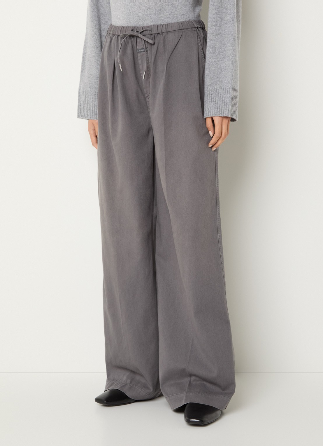CLOSED Wynston high waist wide fit broek met steekzakken - detail 4 grijs