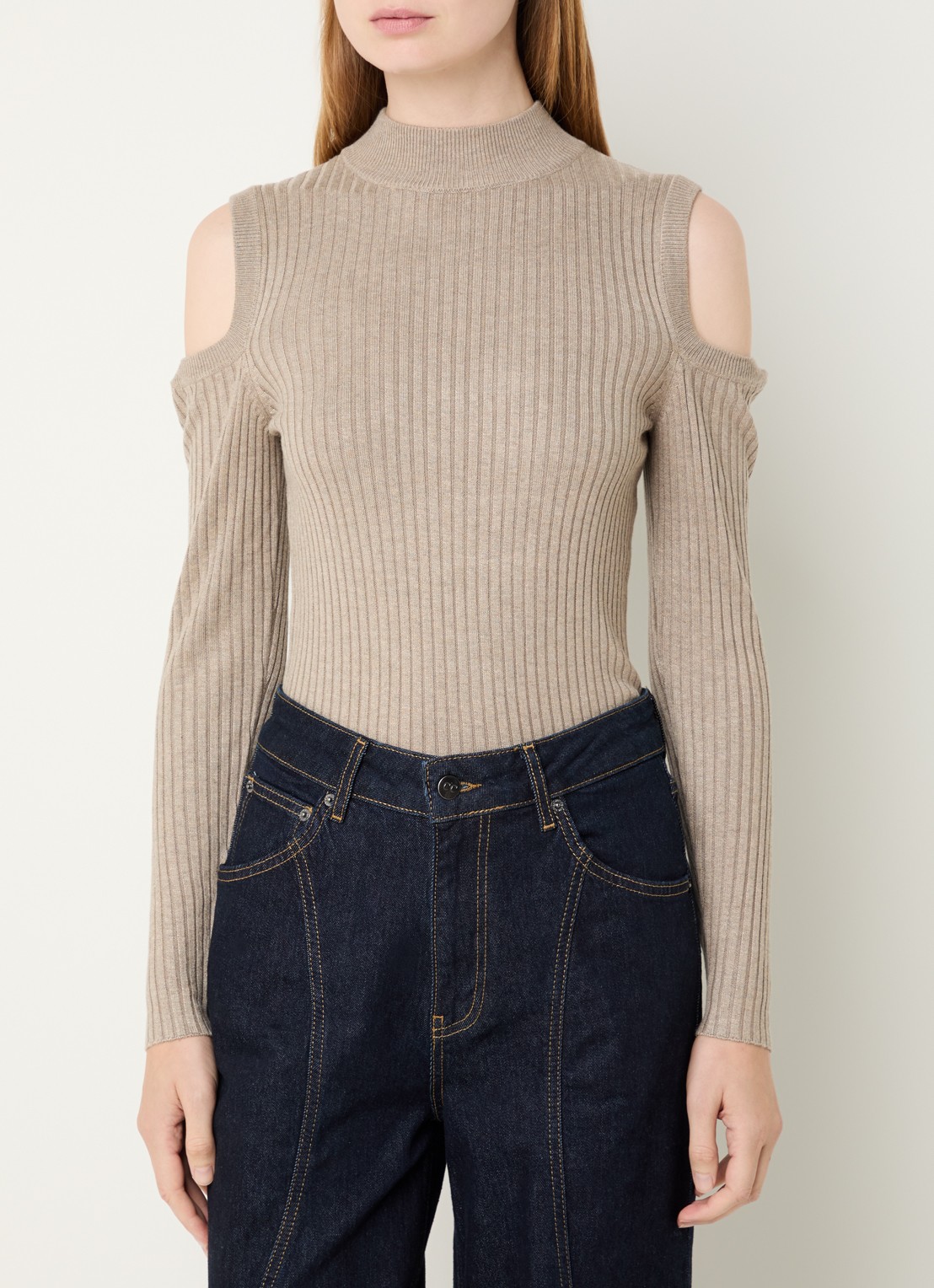 Co'Couture Balin ribgebreide top in wolblend met cut out-detail  - detail 4 khaki