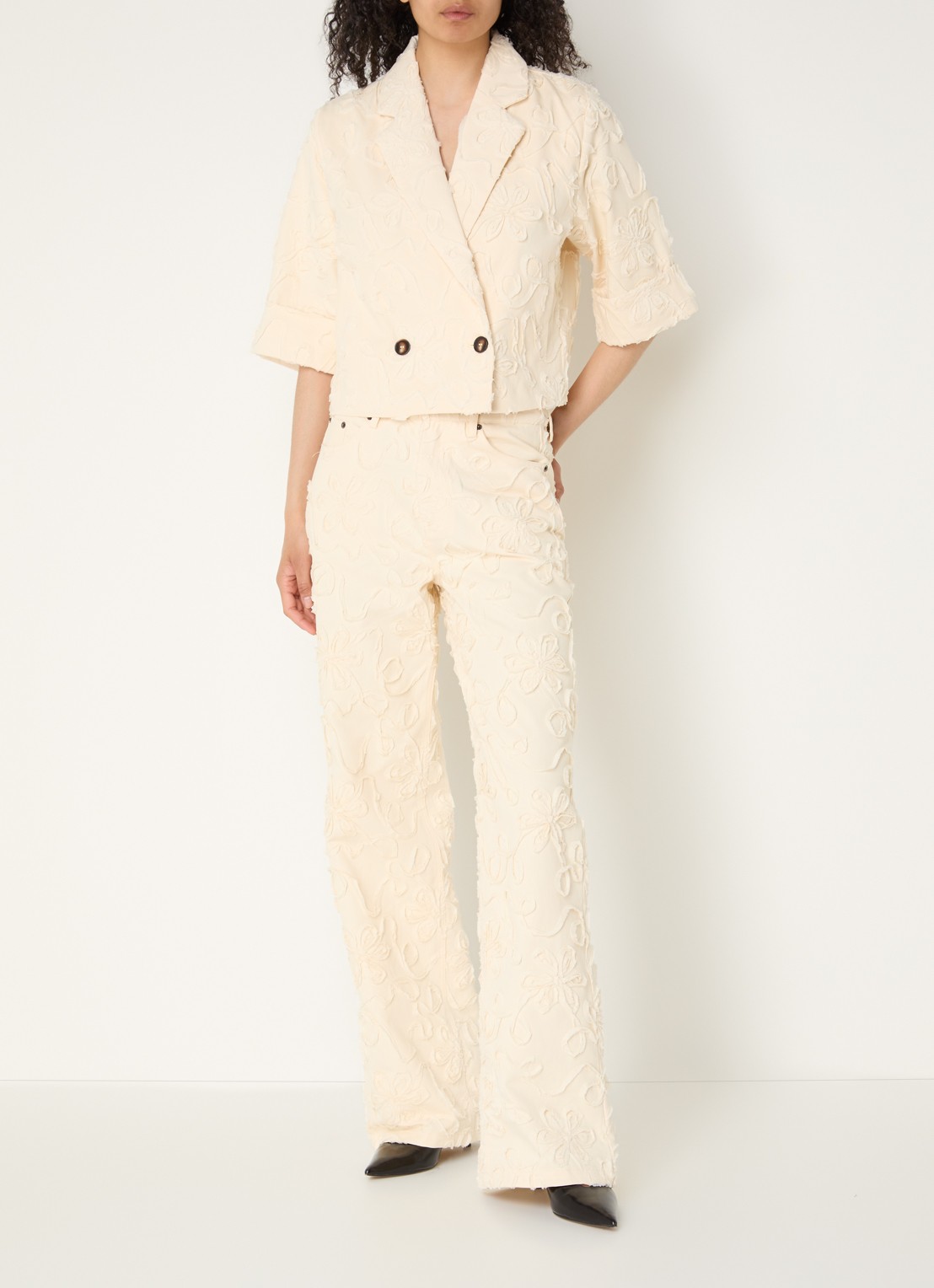 Co'Couture Elton cropped blazer met steekzakken - voorkant 2 ivoor