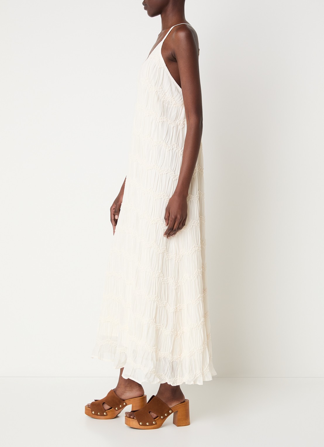 Co'Couture JerryCC maxi jurk met ruches en volant - voorkant 2 gebroken wit