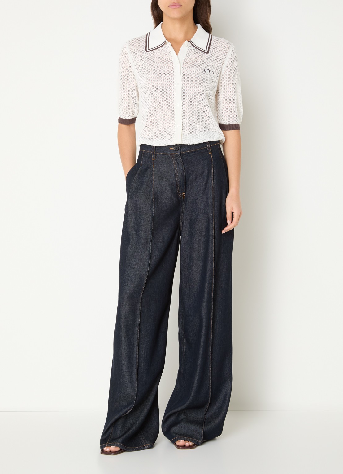 Co'Couture Lue top met opengewerkt dessin - voorkant 3 gebroken wit
