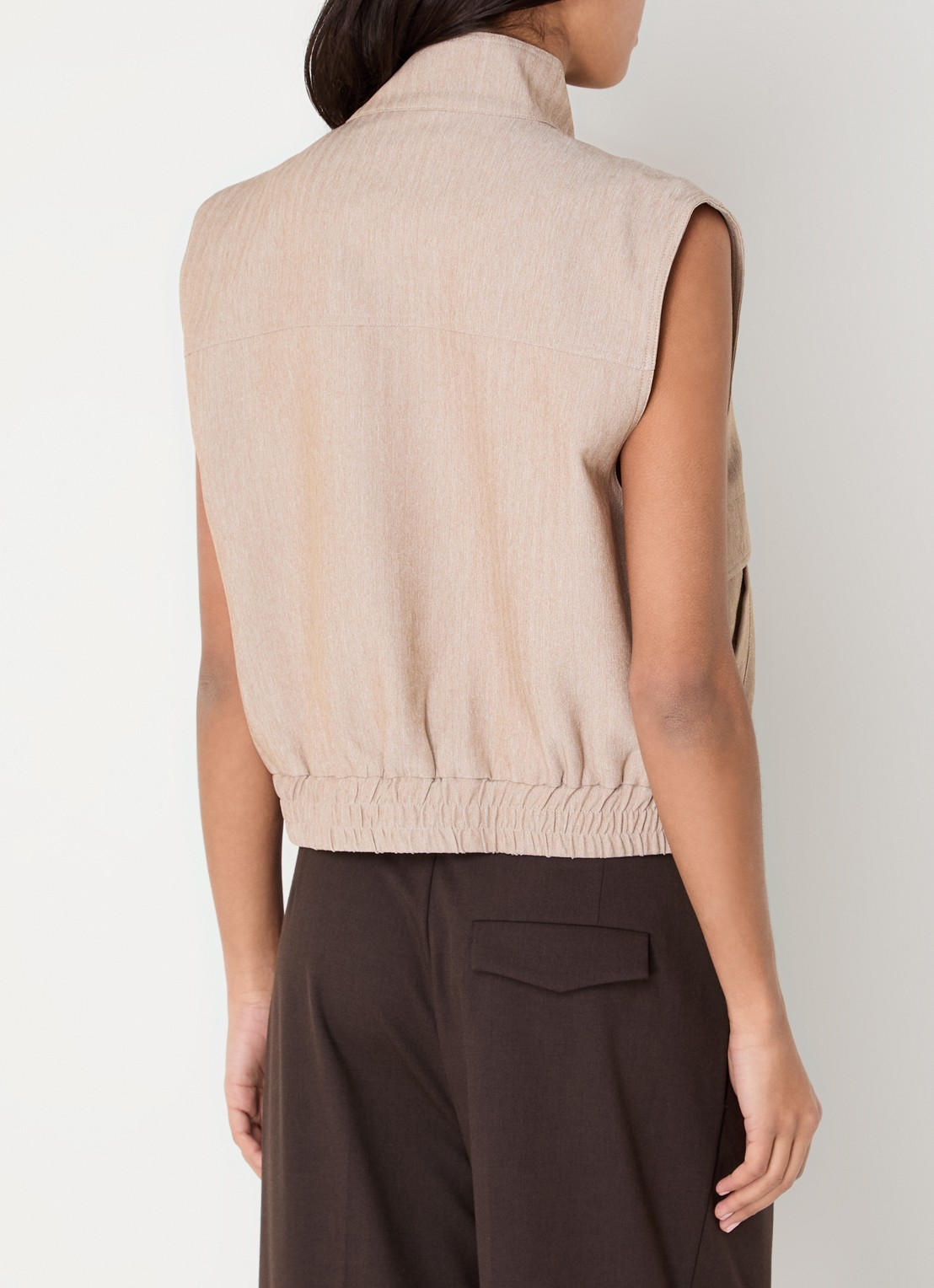 Co'Couture Marlo gilet met steekzakken  - achterkant zand