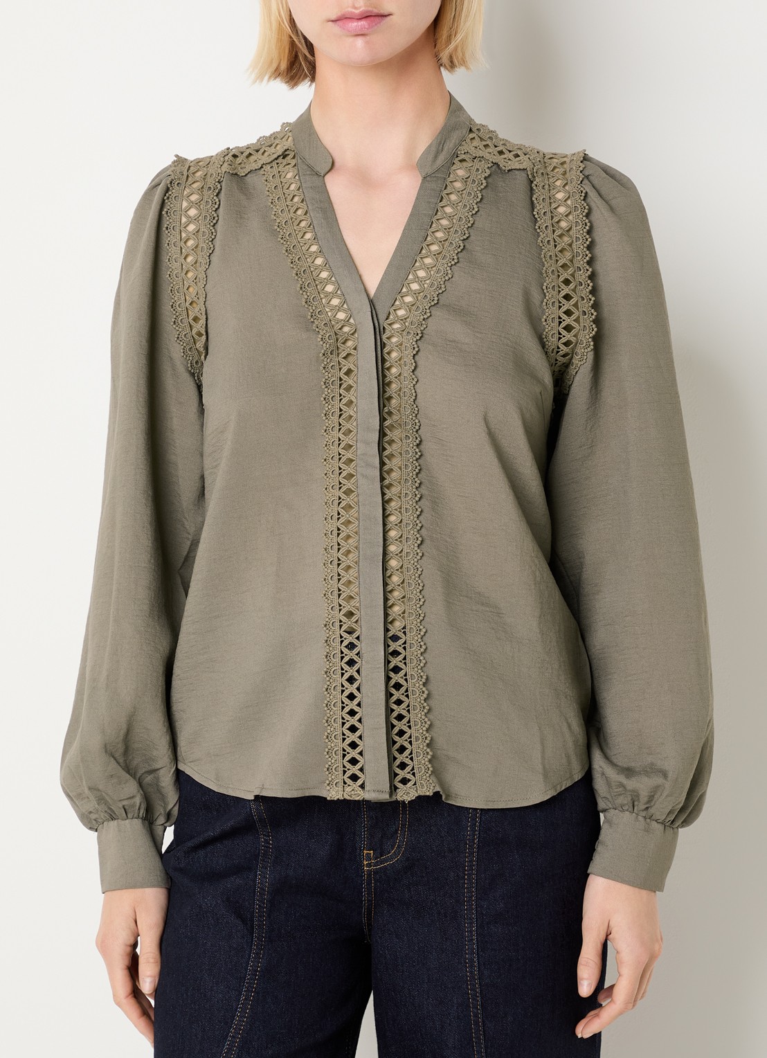 Co'Couture Notis blouse met opengewerkt dessin - detail bronsgroen