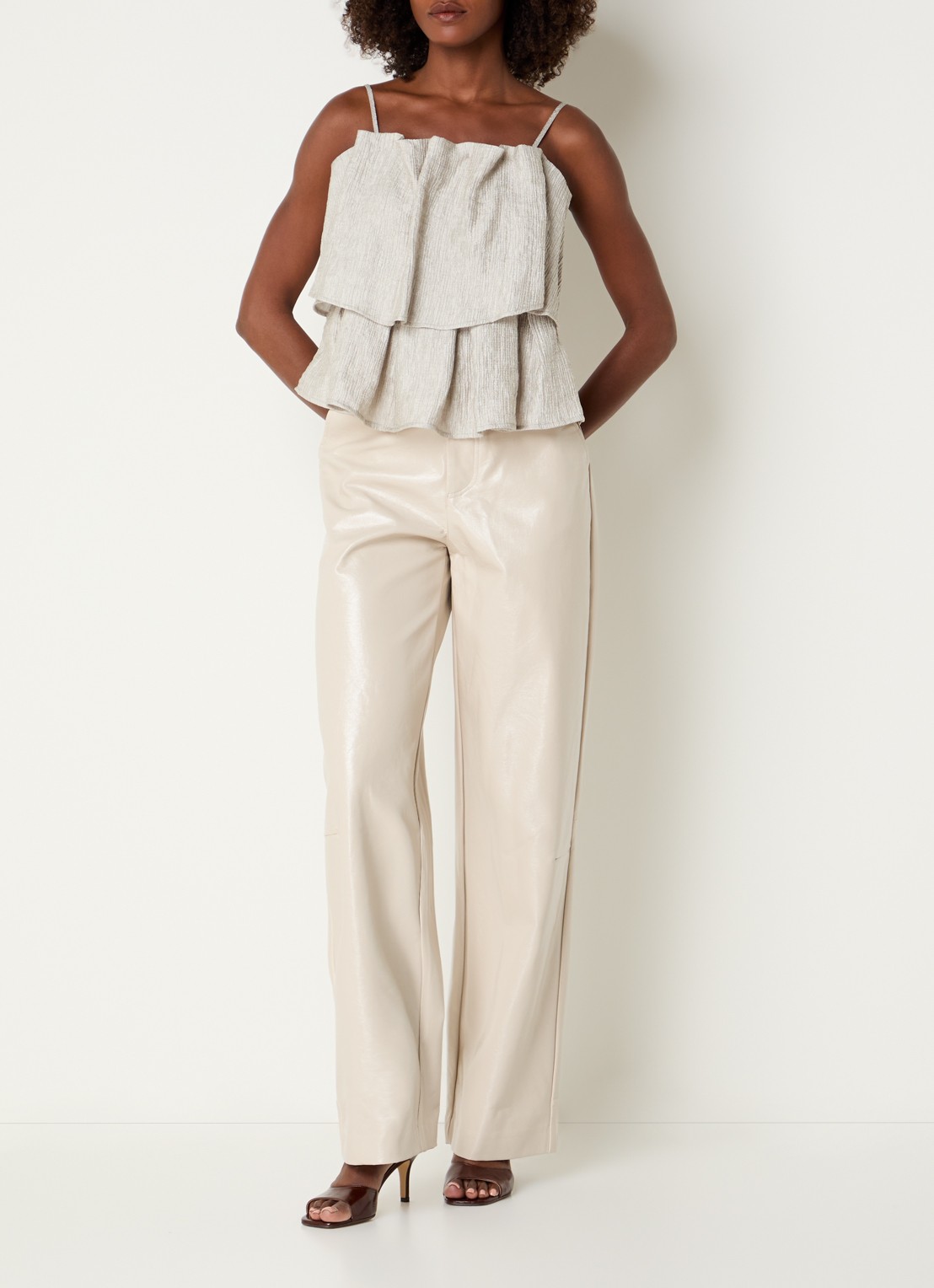 Co'Couture Posycc high waist straight fit pantalon van imitatieleer - voorkant 4 ivoor