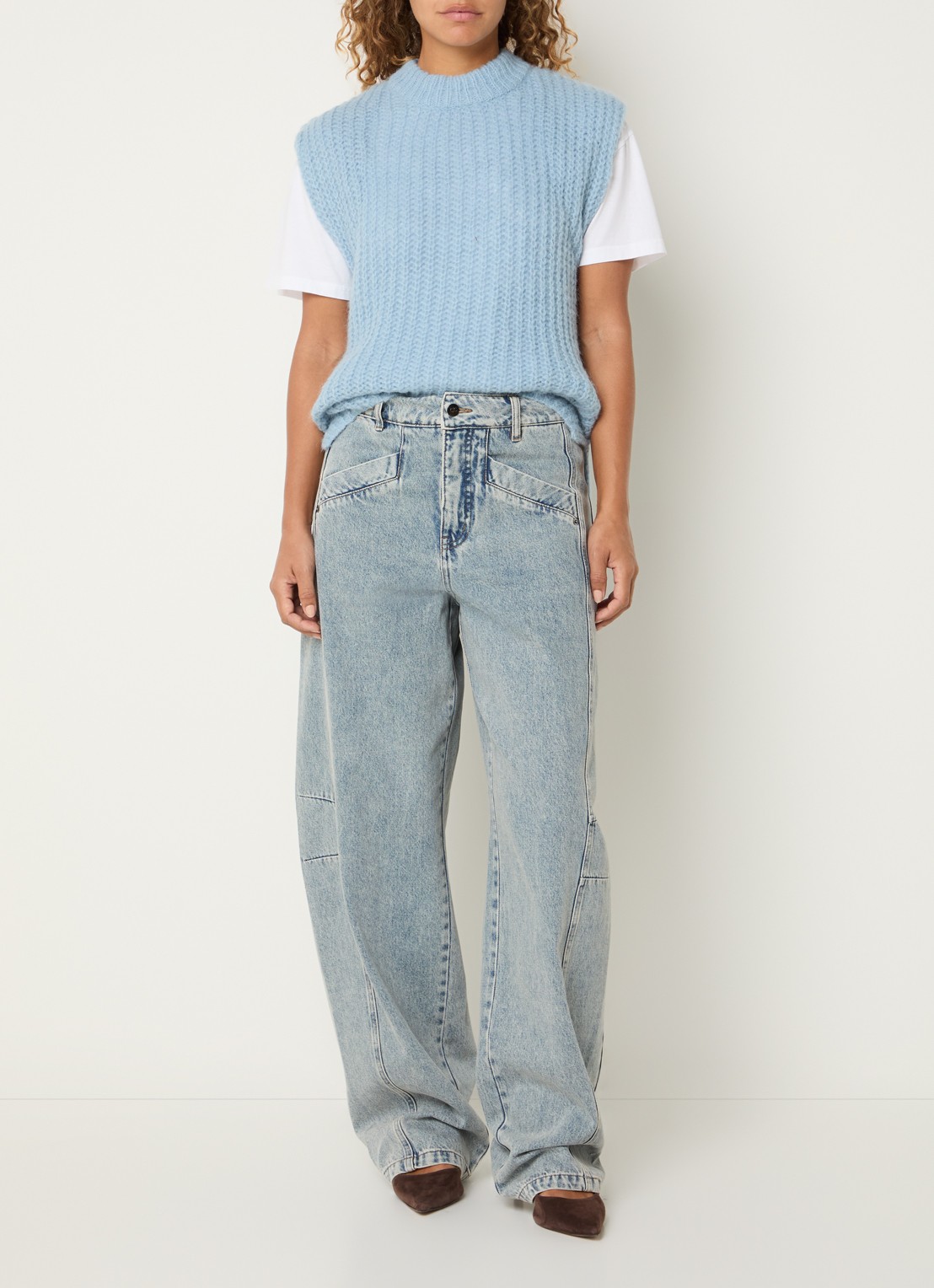 Co'Couture Raina fijngebreide spencer in wolblend met ronde hals - voorkant 2 lichtblauw