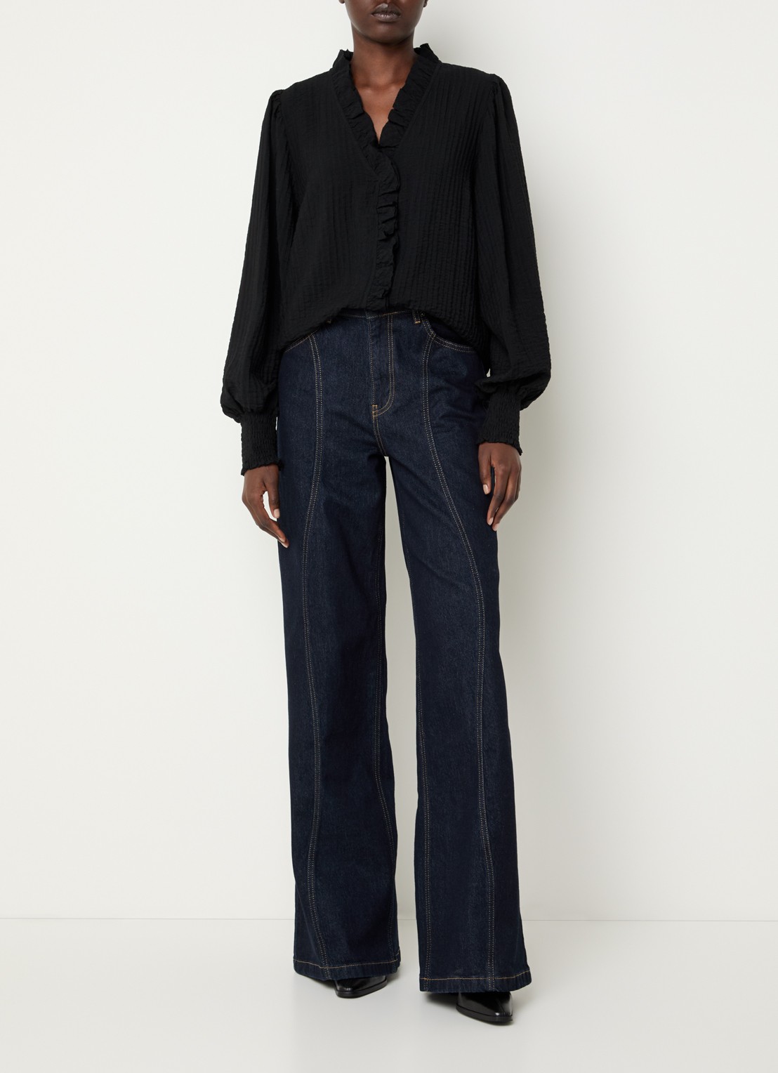 Co'Couture Shina blouse met ruches - voorkant 4 zwart