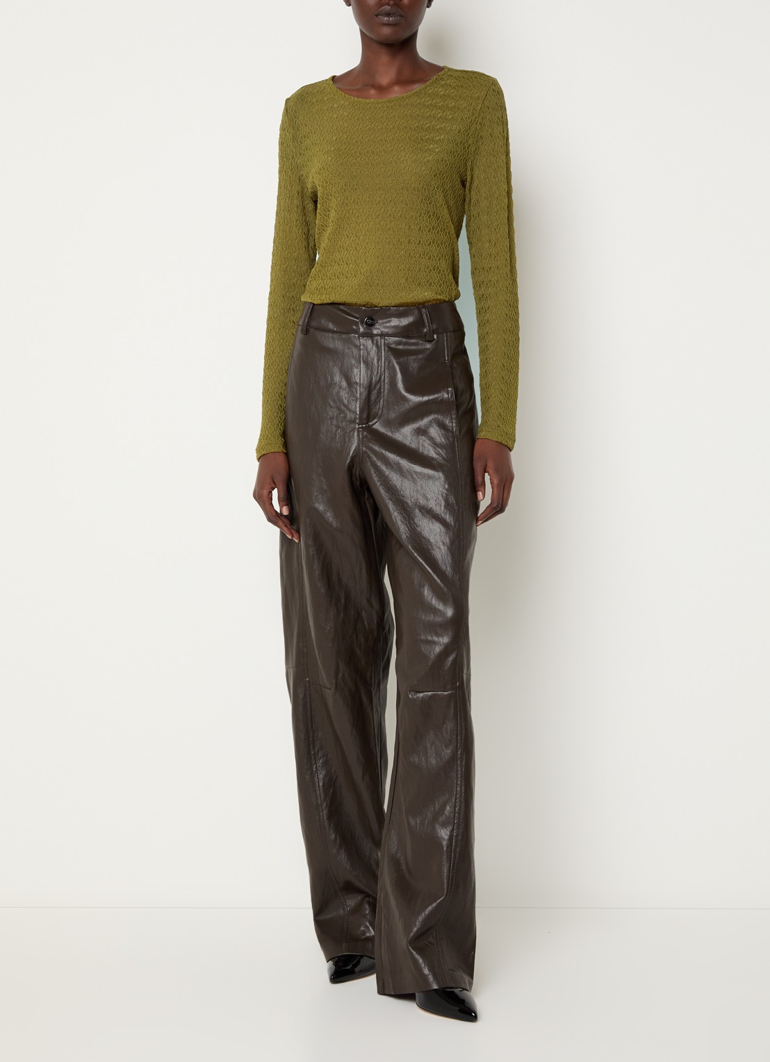 Co'Couture SvalaCC semi-transparante top met opengewerkt dessin - voorkant 2 groen