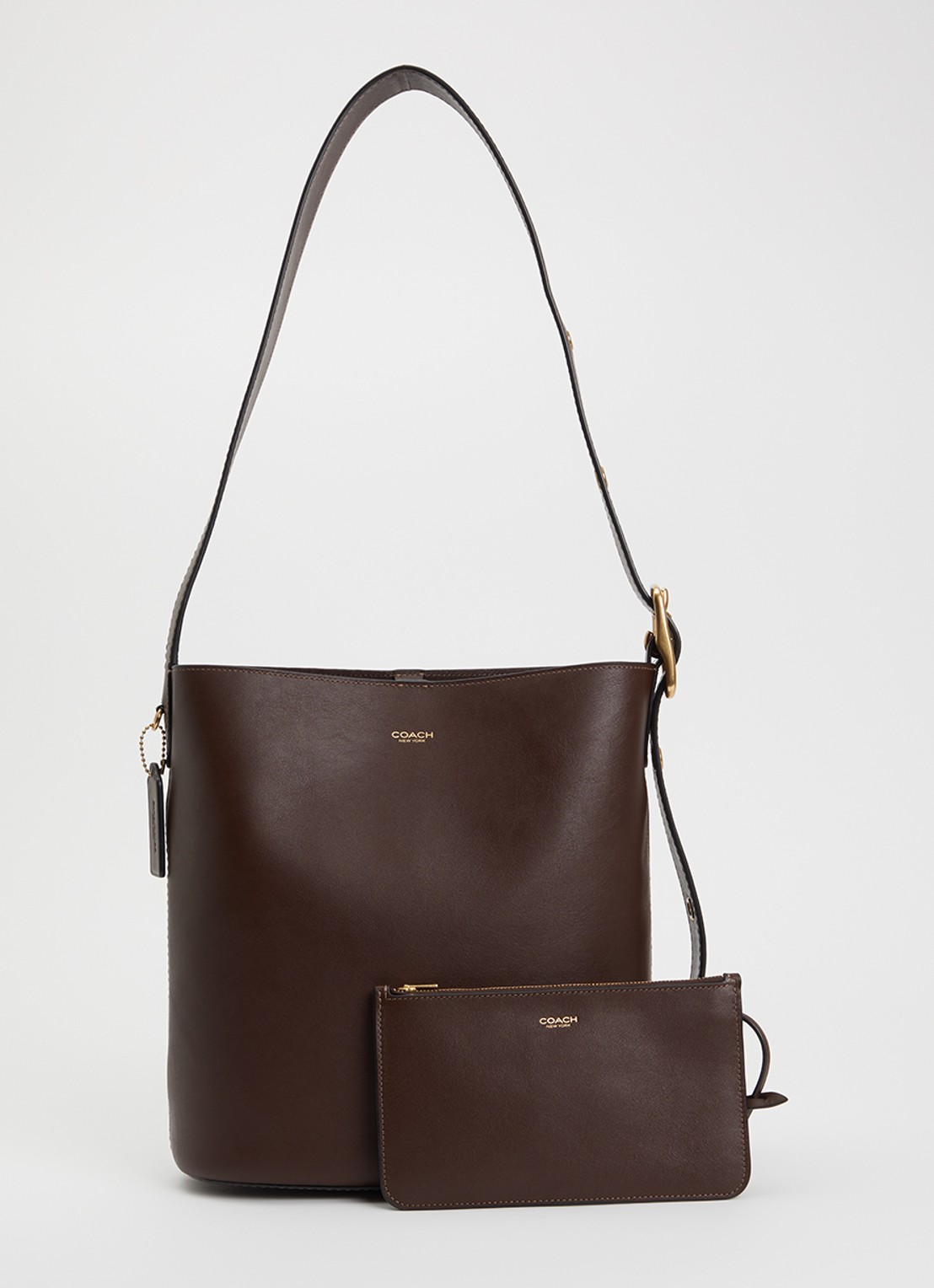 Coach Bleecker Bucket schoudertas van leer met uitneembare etui - voorkant donkerbruin