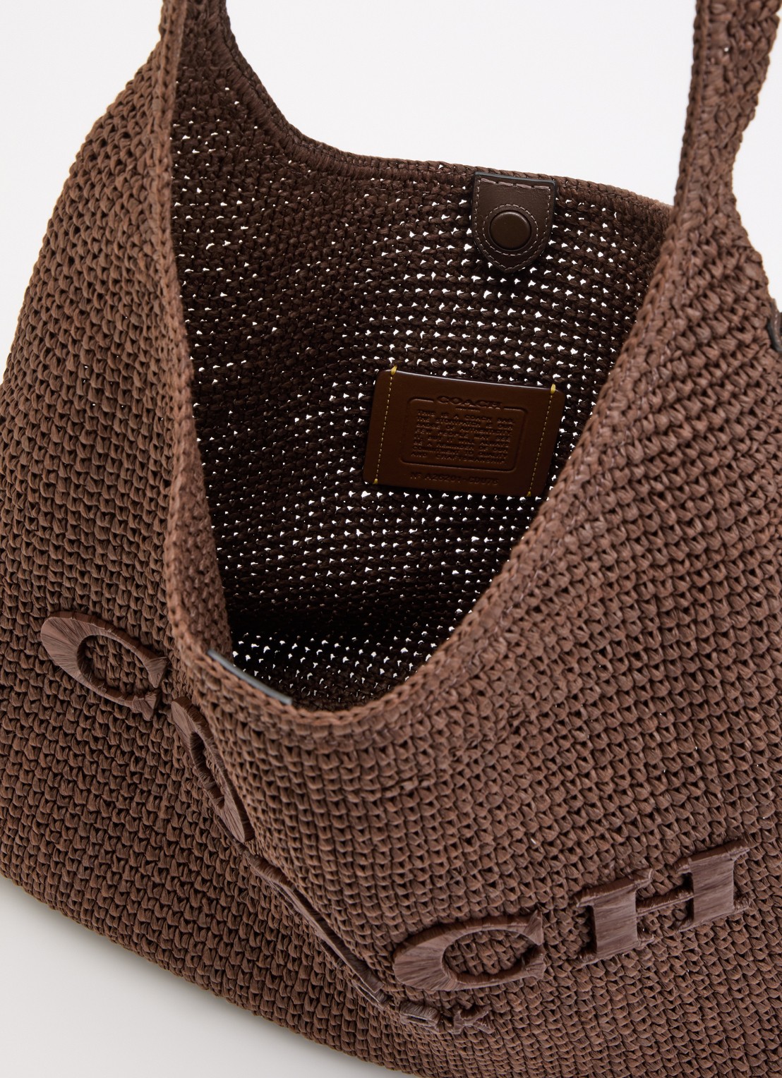 Coach Brooklyn 29 schoudertas van stro met logo  - detail 4 donkerbruin