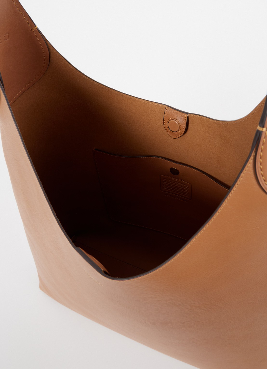 Coach Brooklyn 39 schoudertas van leer met logo - detail 2 cognac