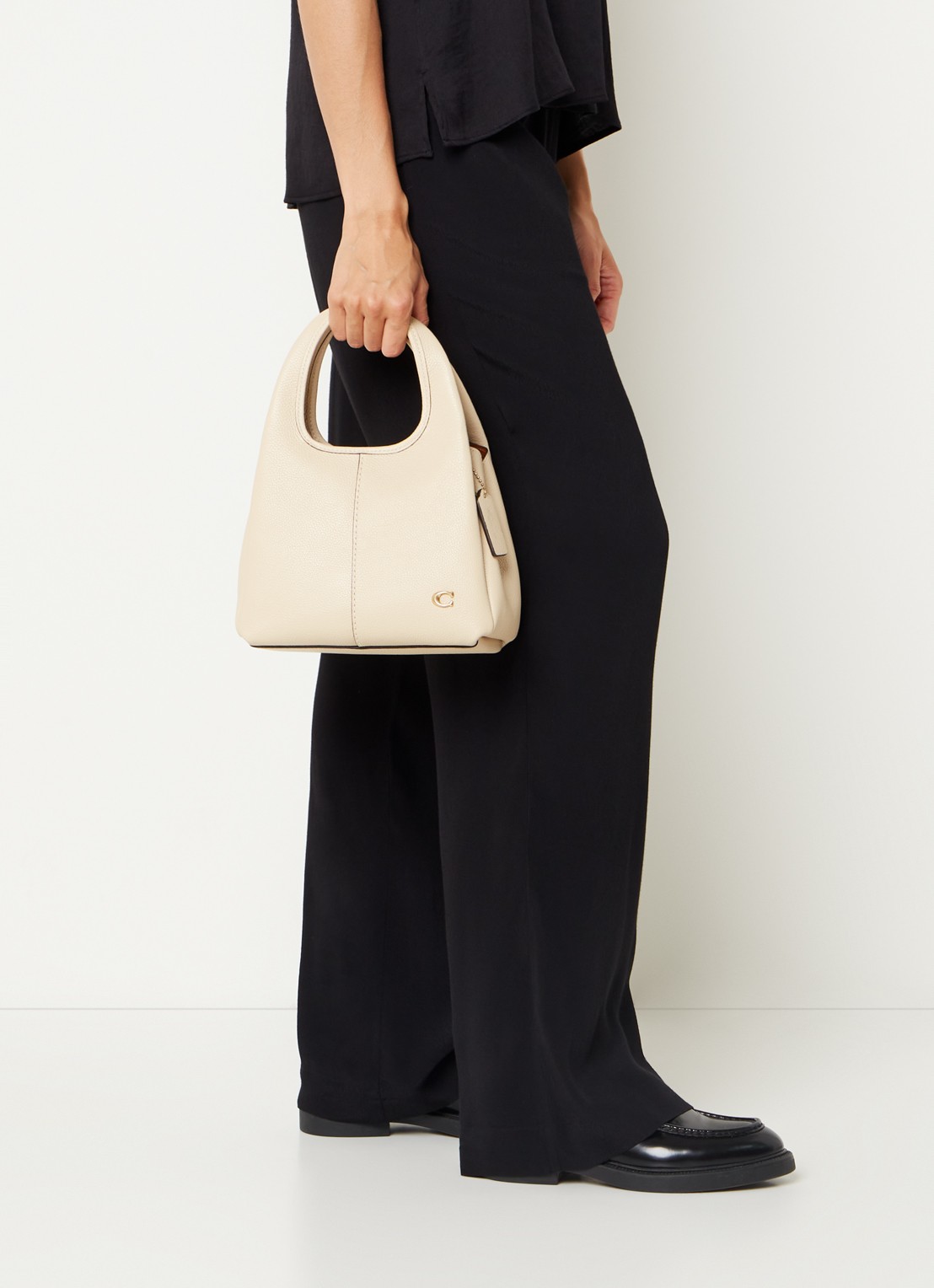 Coach Lana handtas van leer met logo - voorkant 5 creme