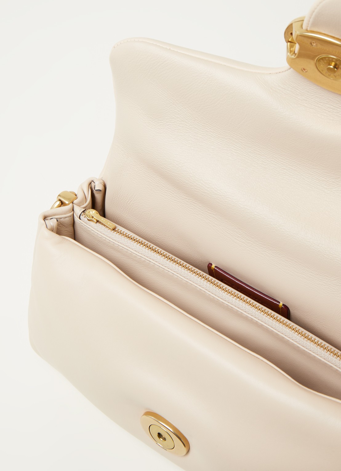 Coach Pillow Tabby 26 gewatteerde crossbodytas van leer - detail creme