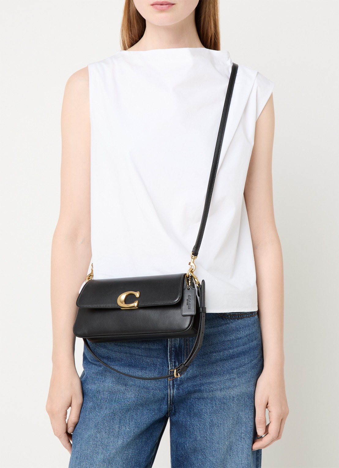 Coach Refined schoudertas van leer met afneembare schouderriem - voorkant 2 zwart