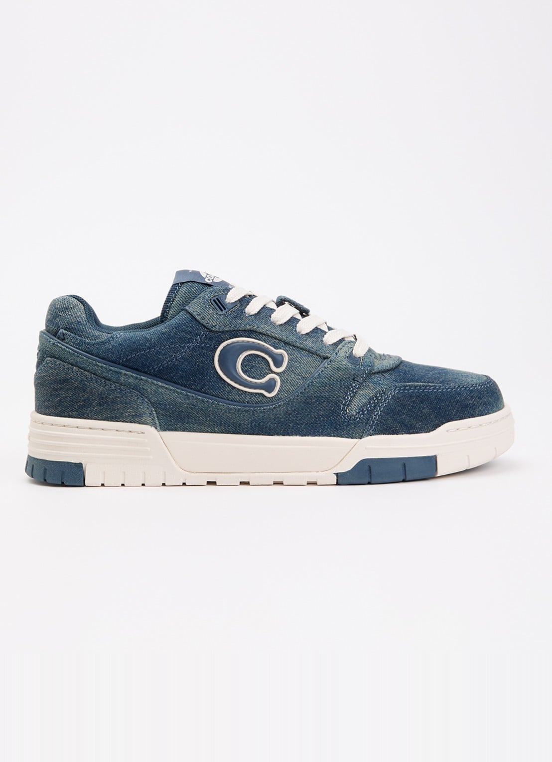 Coach Soho sneaker van denim met logo - voorkant 5 indigo