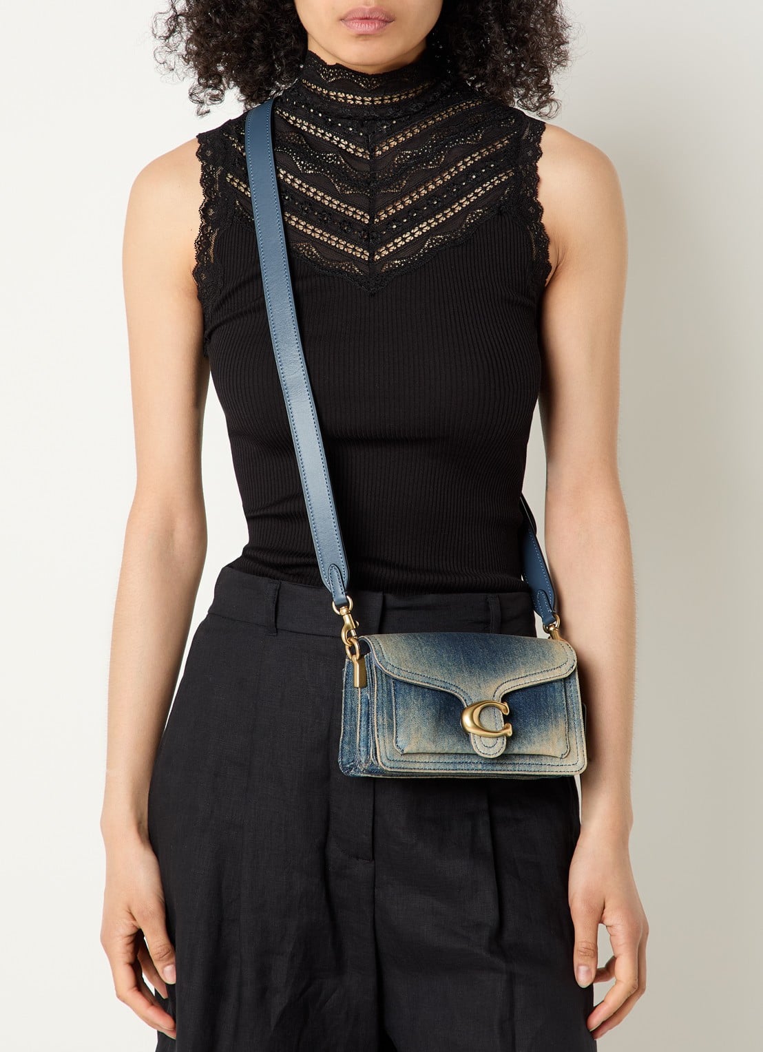 Coach Tabby 20 schoudertas van denim - voorkant 6 indigo