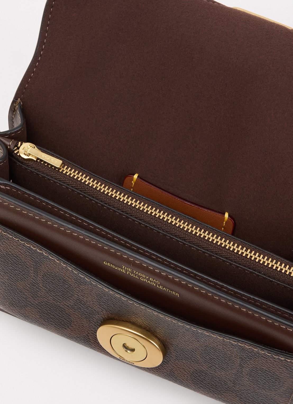 Coach Tabby 20 schoudertas van kalfsleer met afneembare schouderriem - detail 2 donkerbruin