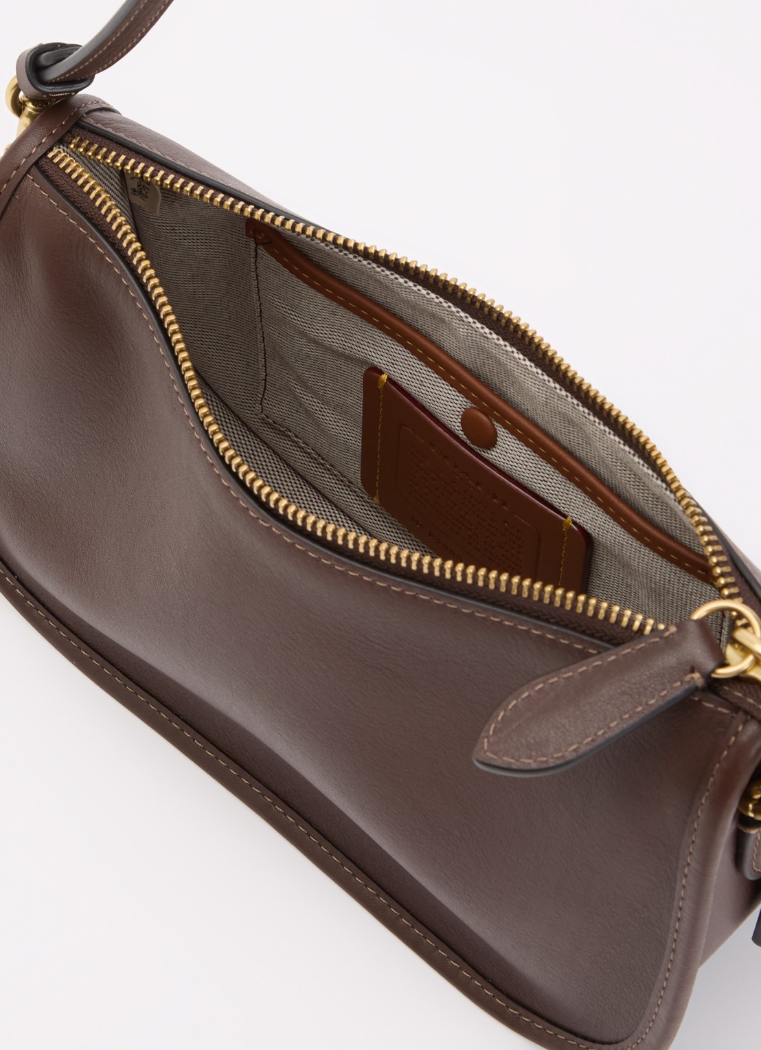 Coach Waverly schoudertas van leer met afneembare schouderriem - detail 2 donkerbruin