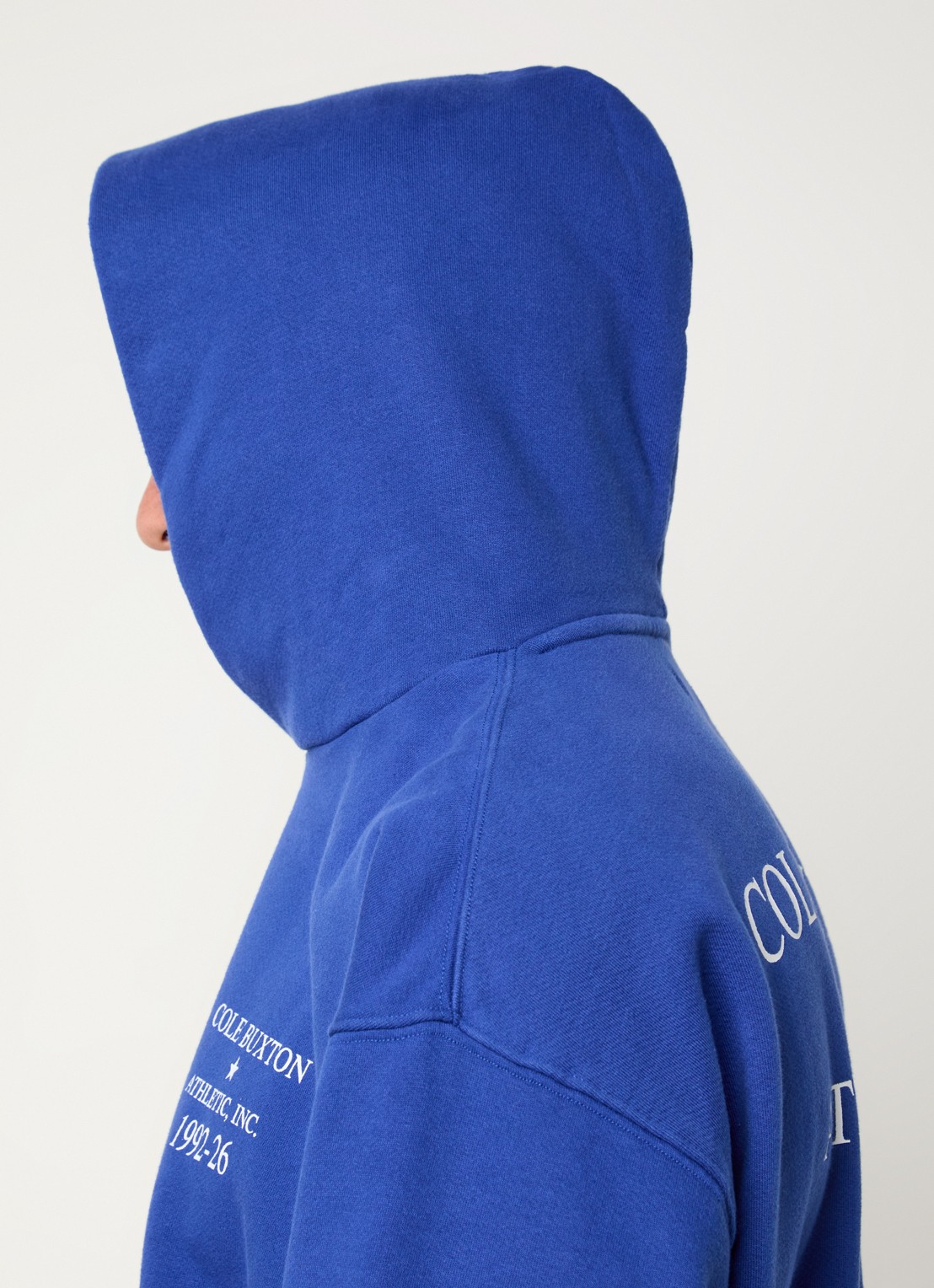 Cole Buxton Athletic hoodie met front- en backprint - detail 5 kobaltblauw