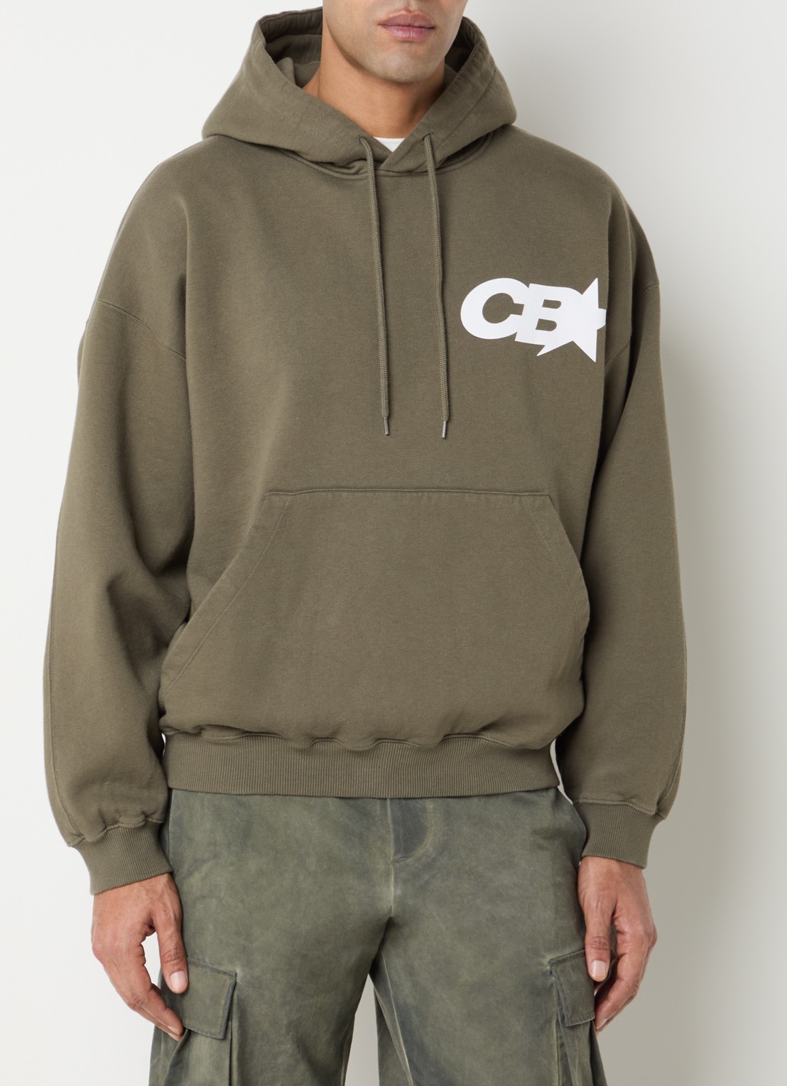 Cole Buxton Hoodie met logo- en backprint - achterkant bronsgroen