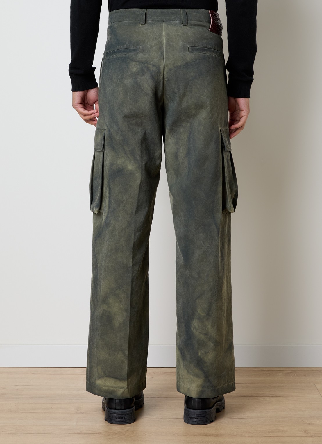 Cole Buxton Loose fit cargobroek met verwassen afwerking en klepzakken - achterkant 3 legergroen