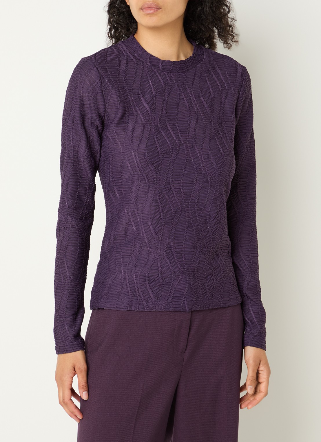 Copenhagen Muse CMJeri semi-transparante top met structuur - detail 4 aubergine
