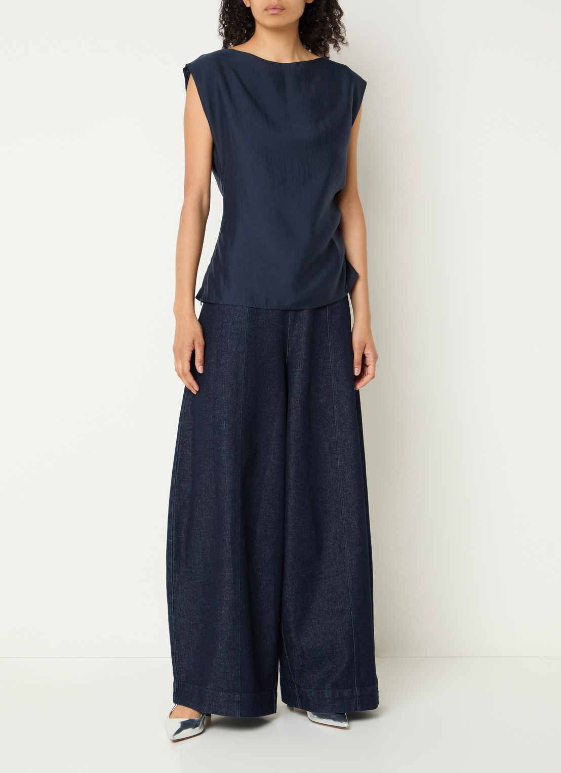 Copenhagen Muse CMMolly mouwloze tuniek met ruches en asymmetrische zoom - voorkant 2 donkerblauw