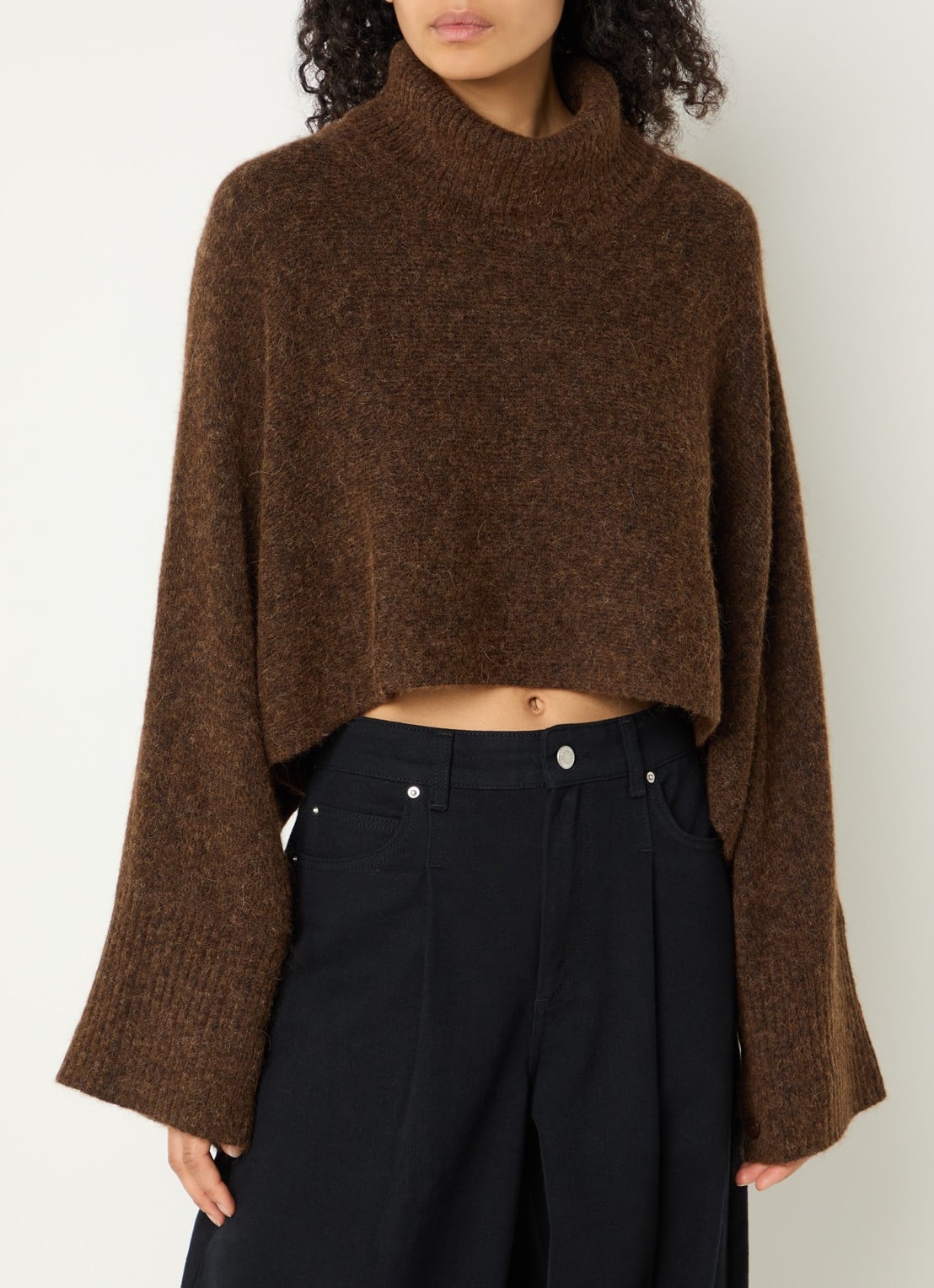 Copenhagen Muse CMRylia grofgebreide cropped pullover in alpaca wolblend met col - detail bruin