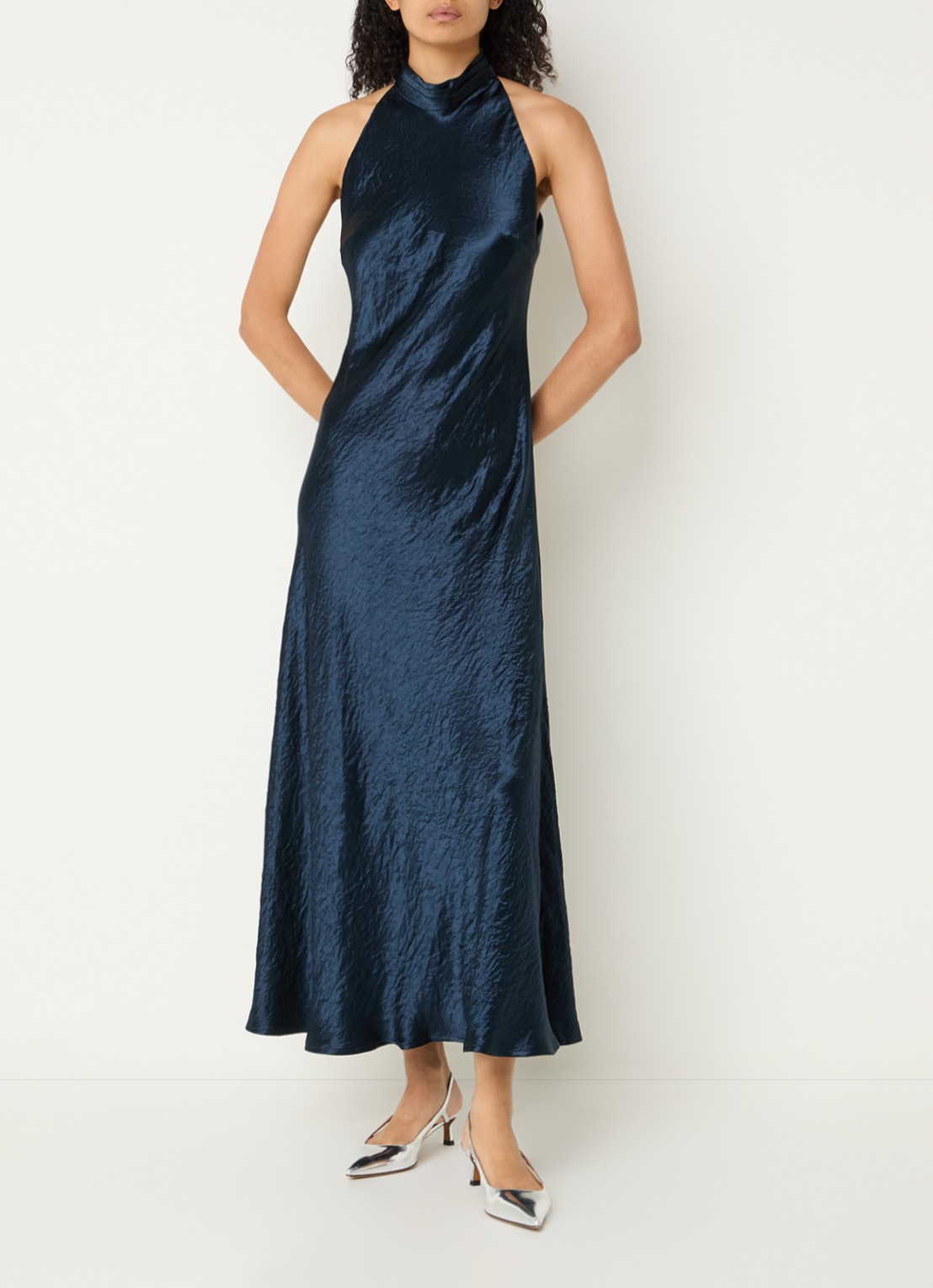 Copenhagen Muse CMSasha maxi avondjurk van satijn met rugdecolleté - detail donkerblauw