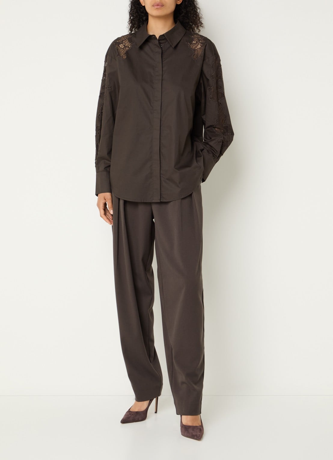Copenhagen Muse CMShirley blouse met details van kant - voorkant 4 donkerbruin