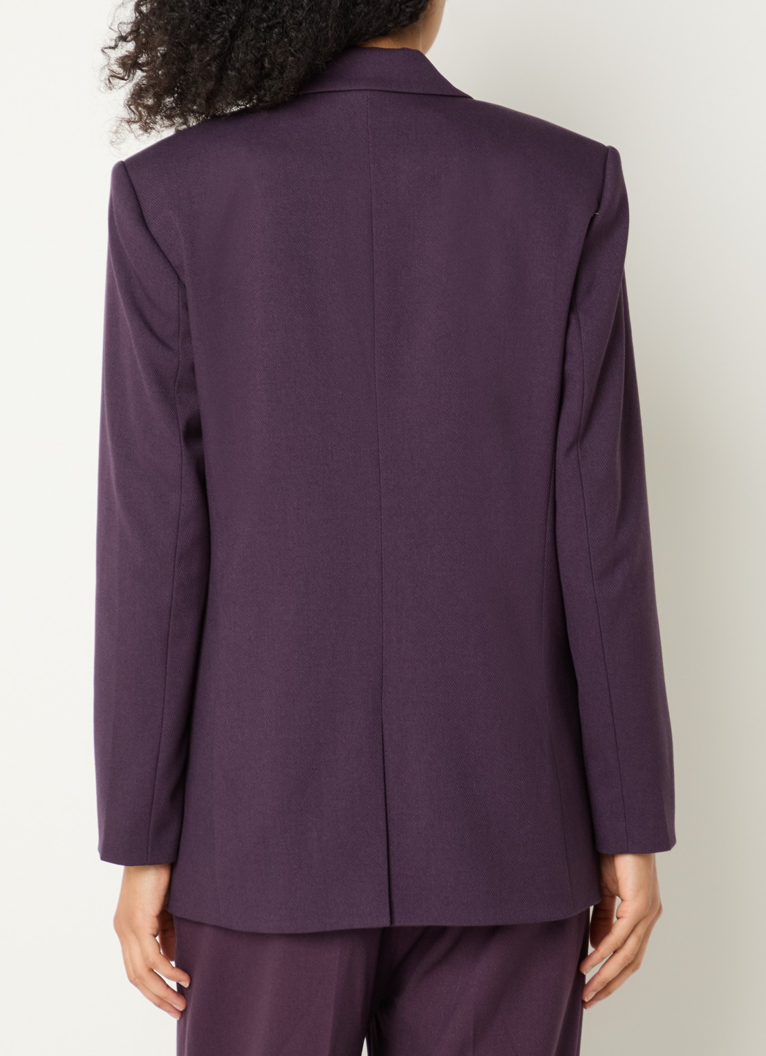 Copenhagen Muse CMTailor blazer met klepzakken en schoudervulling - achterkant aubergine