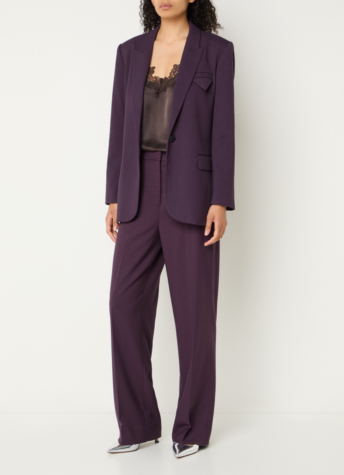 Copenhagen Muse CMTailor blazer met klepzakken en schoudervulling - voorkant 4 aubergine