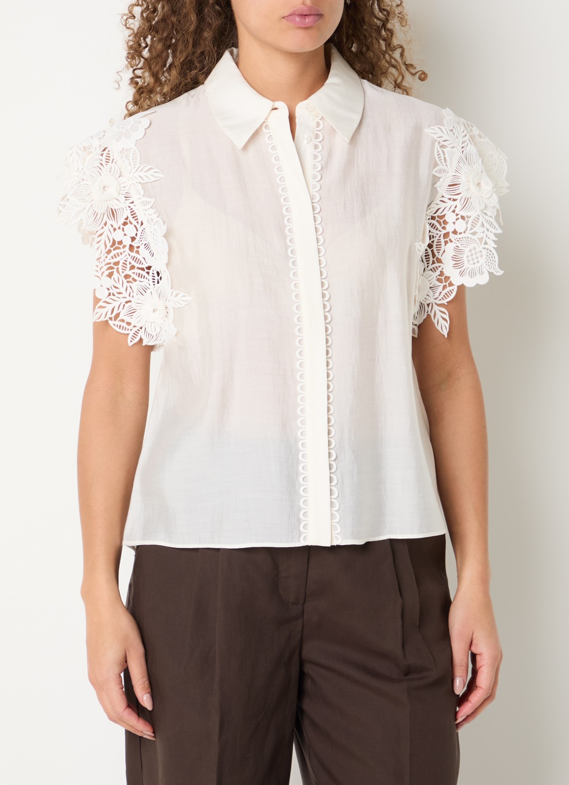 Copenhagen Muse Molly blouse met V-hals - detail gebroken wit