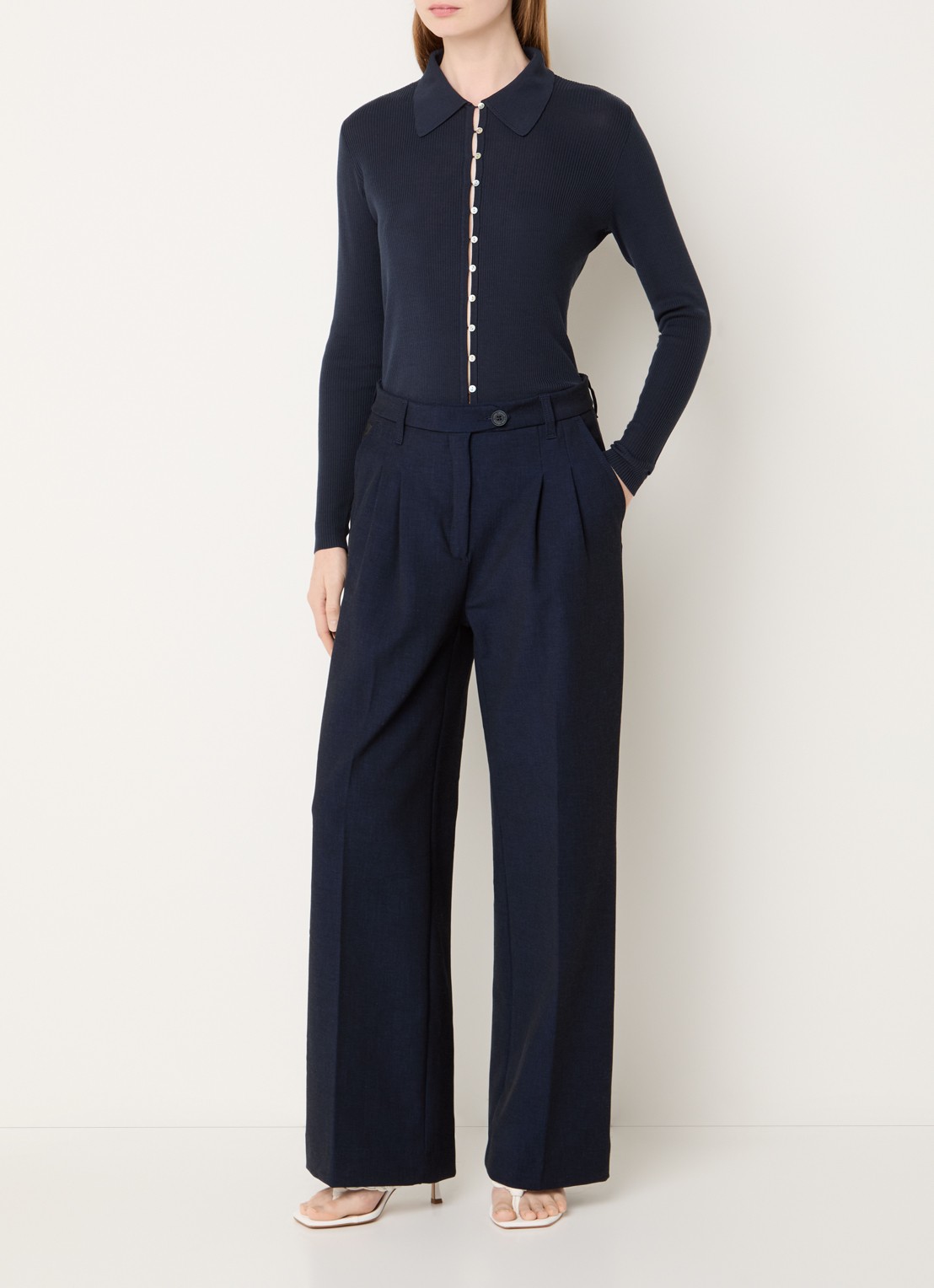 Copenhagen Muse Monnie ribgebreid vest met kraag - voorkant 2 donkerblauw